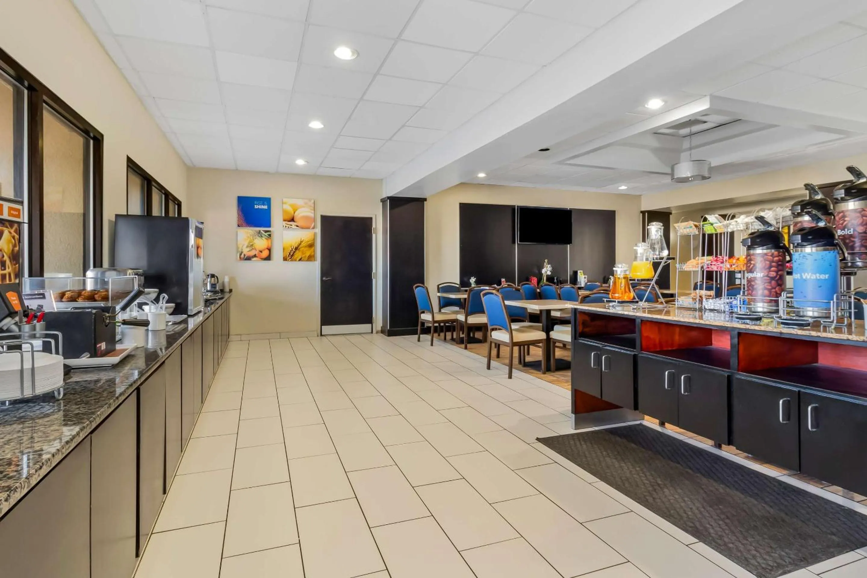 Breakfast in Comfort Suites Lumberton North