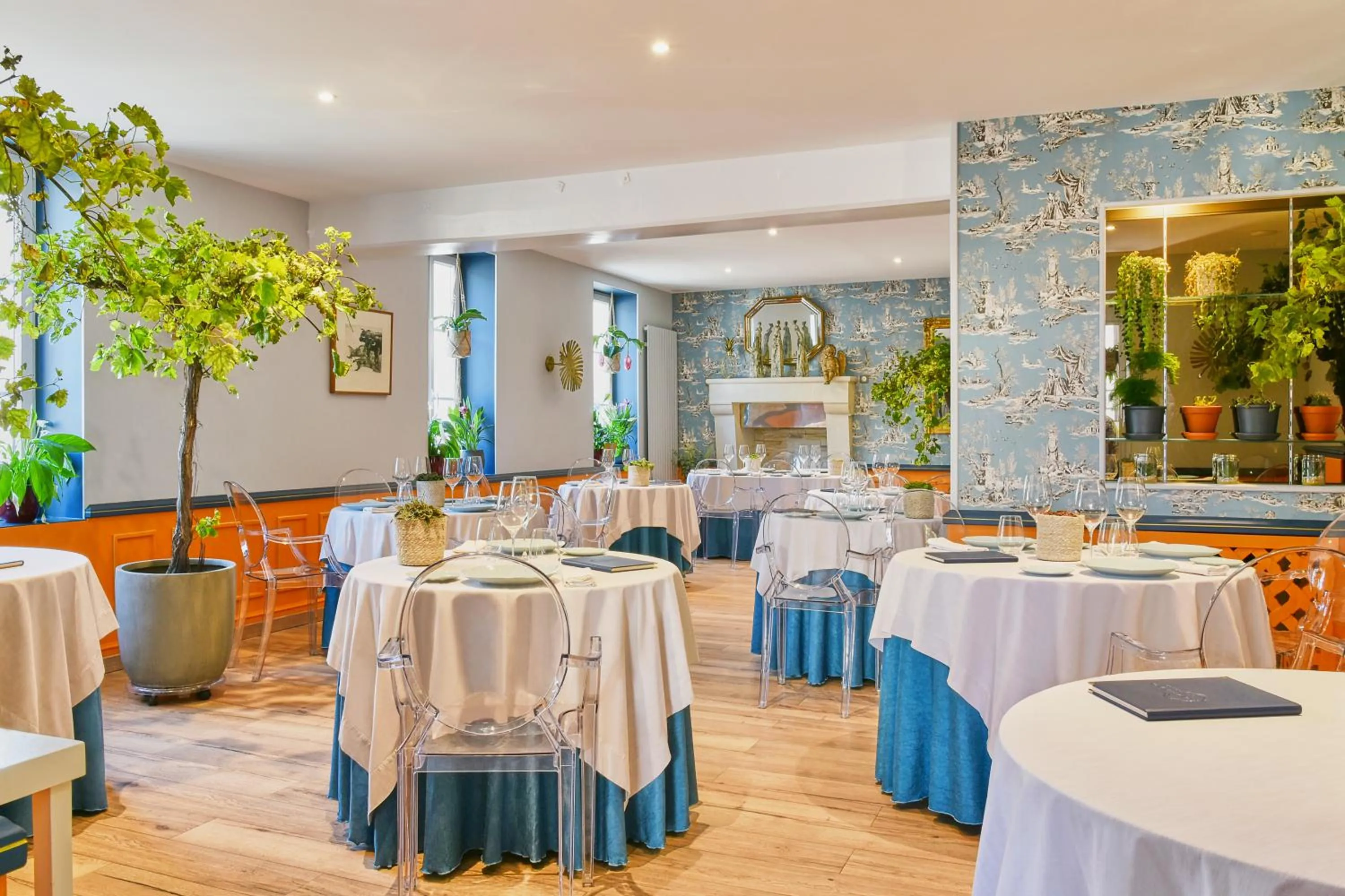 Restaurant/places to eat in Logis Hôtels Restaurant La Mère Hamard