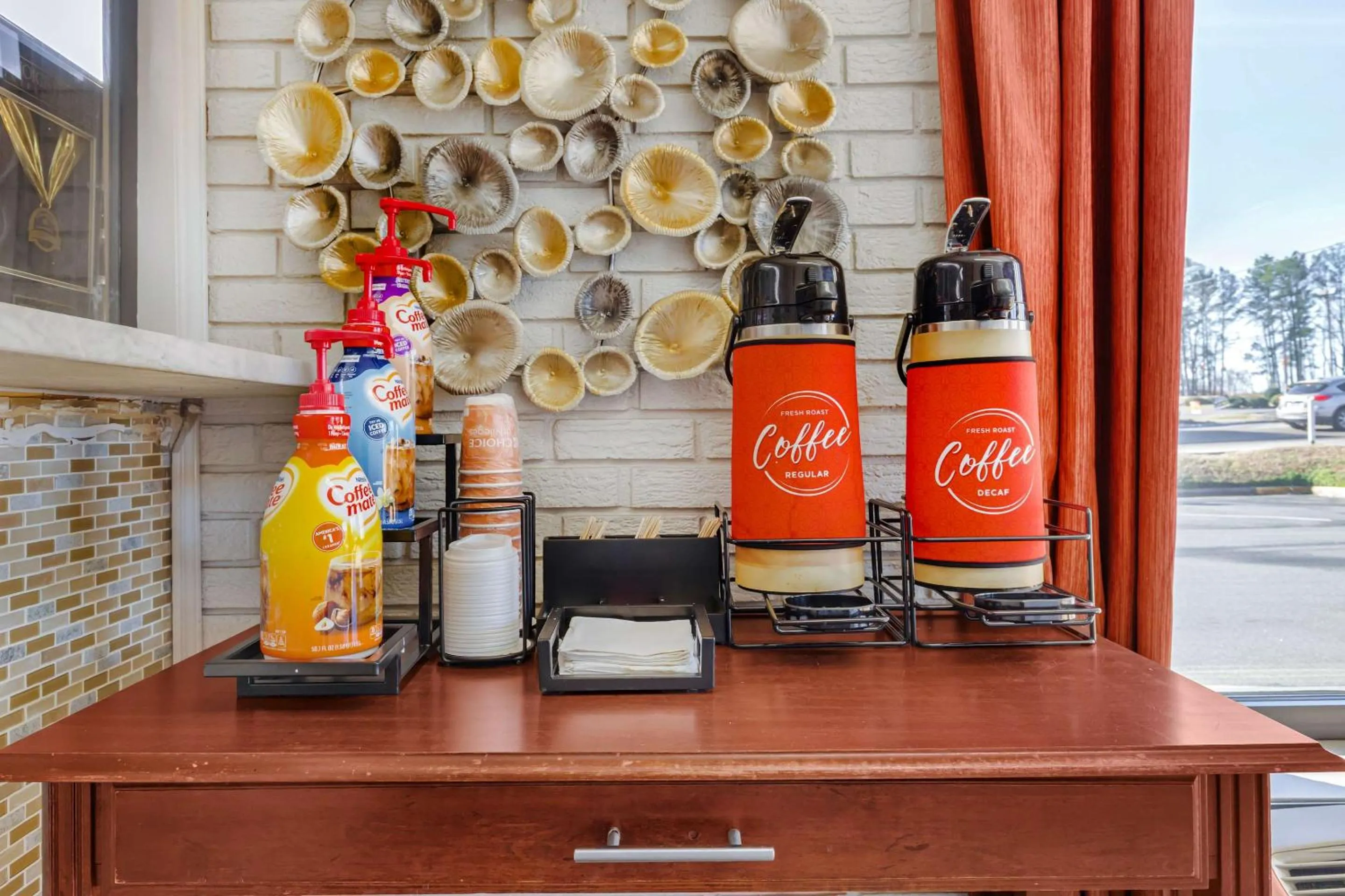 Breakfast in Econo Lodge