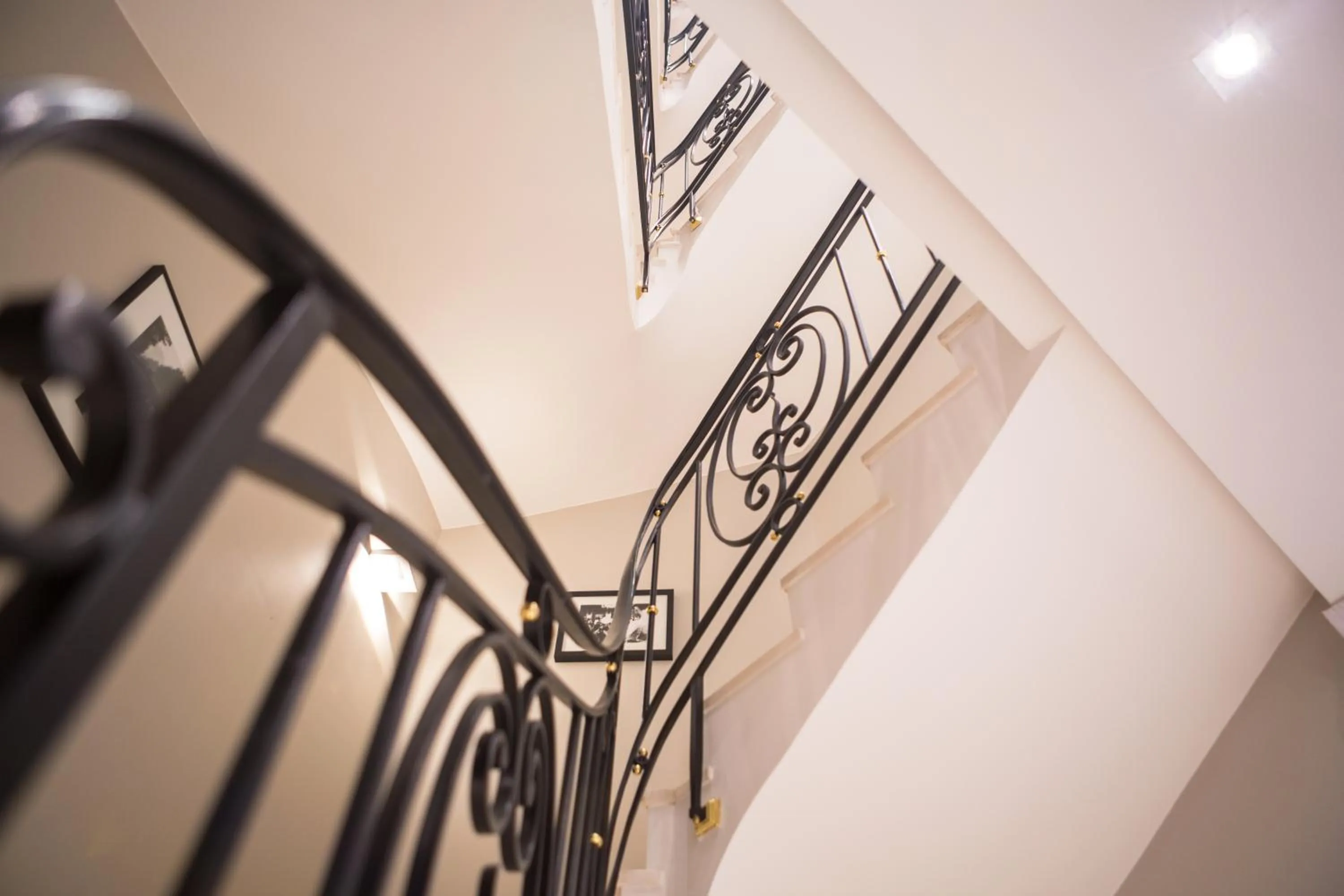 Property building in Hôtel Roi de Sicile - Rivoli