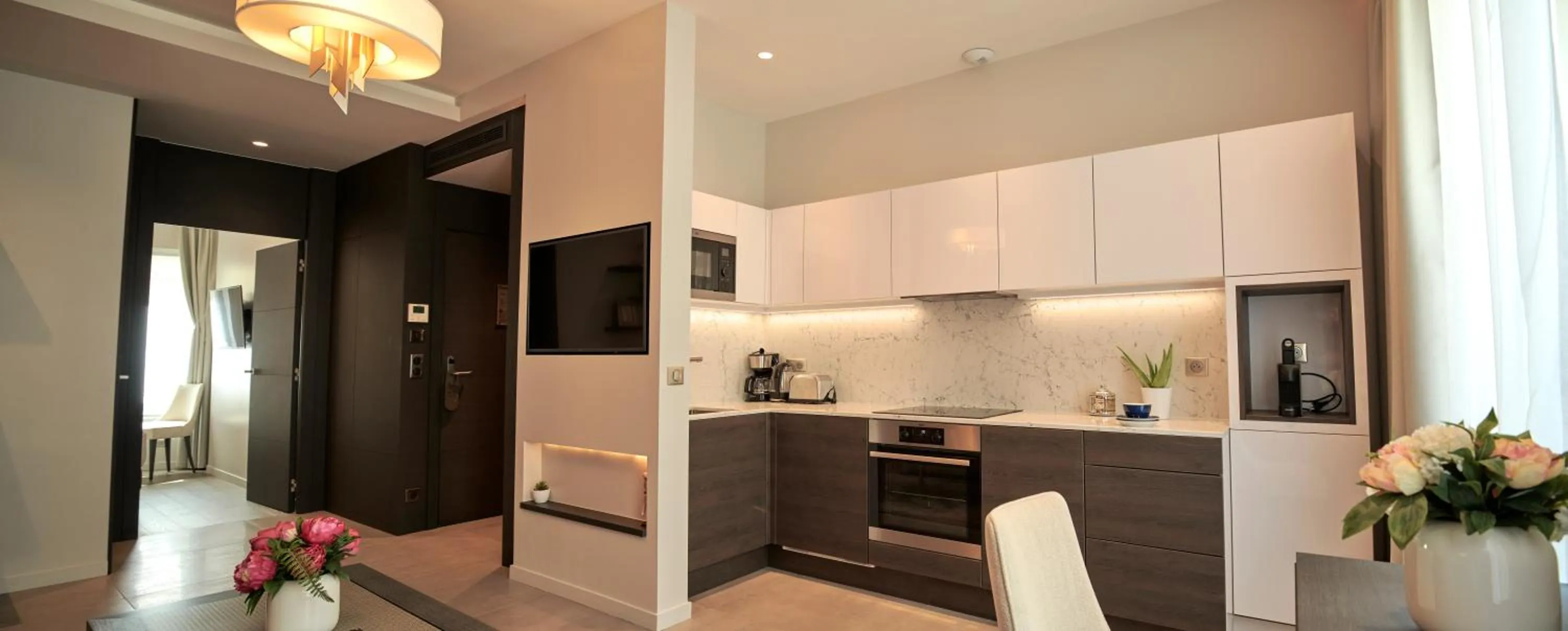 TV and multimedia in Hôtel Roi de Sicile - Rivoli