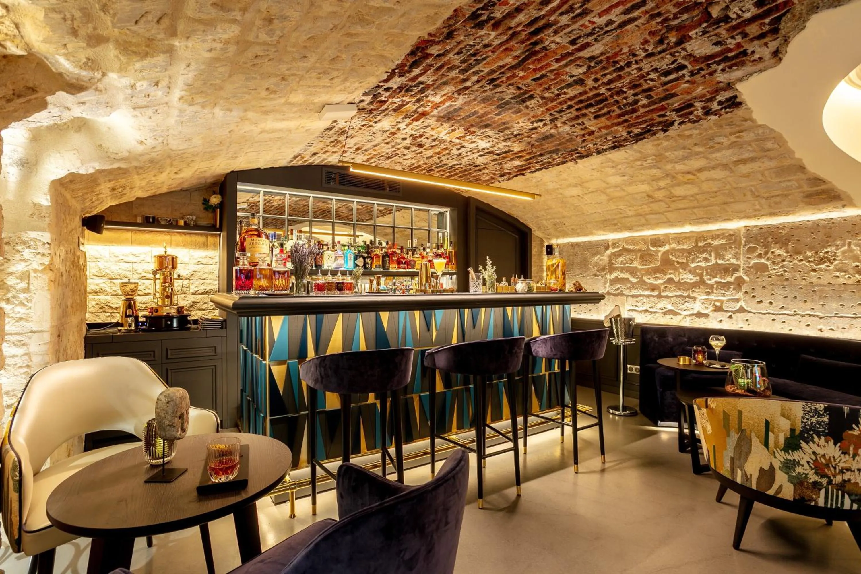 Lounge or bar in Hôtel Roi de Sicile - Rivoli