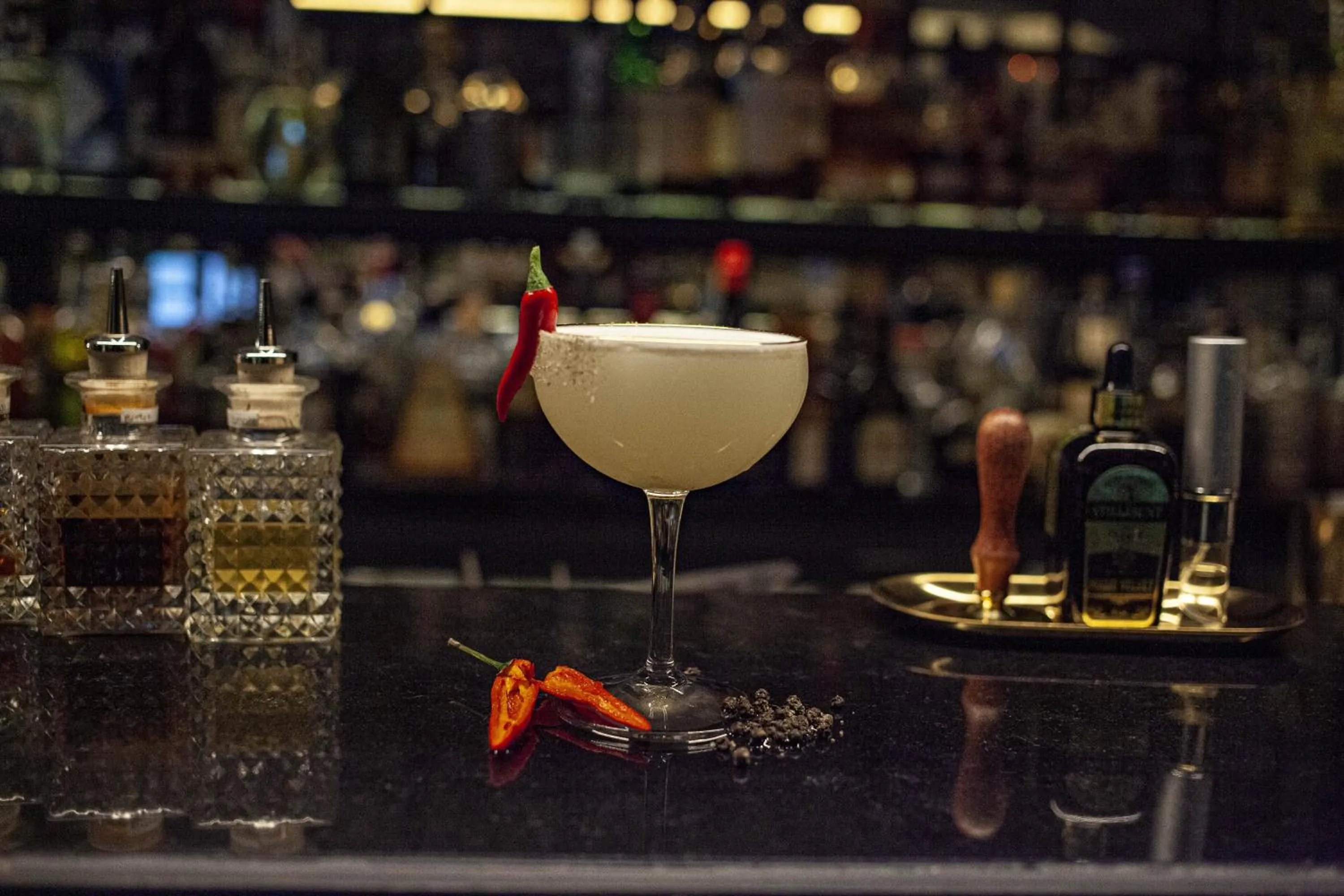 Lounge or bar in Hôtel Roi de Sicile - Rivoli