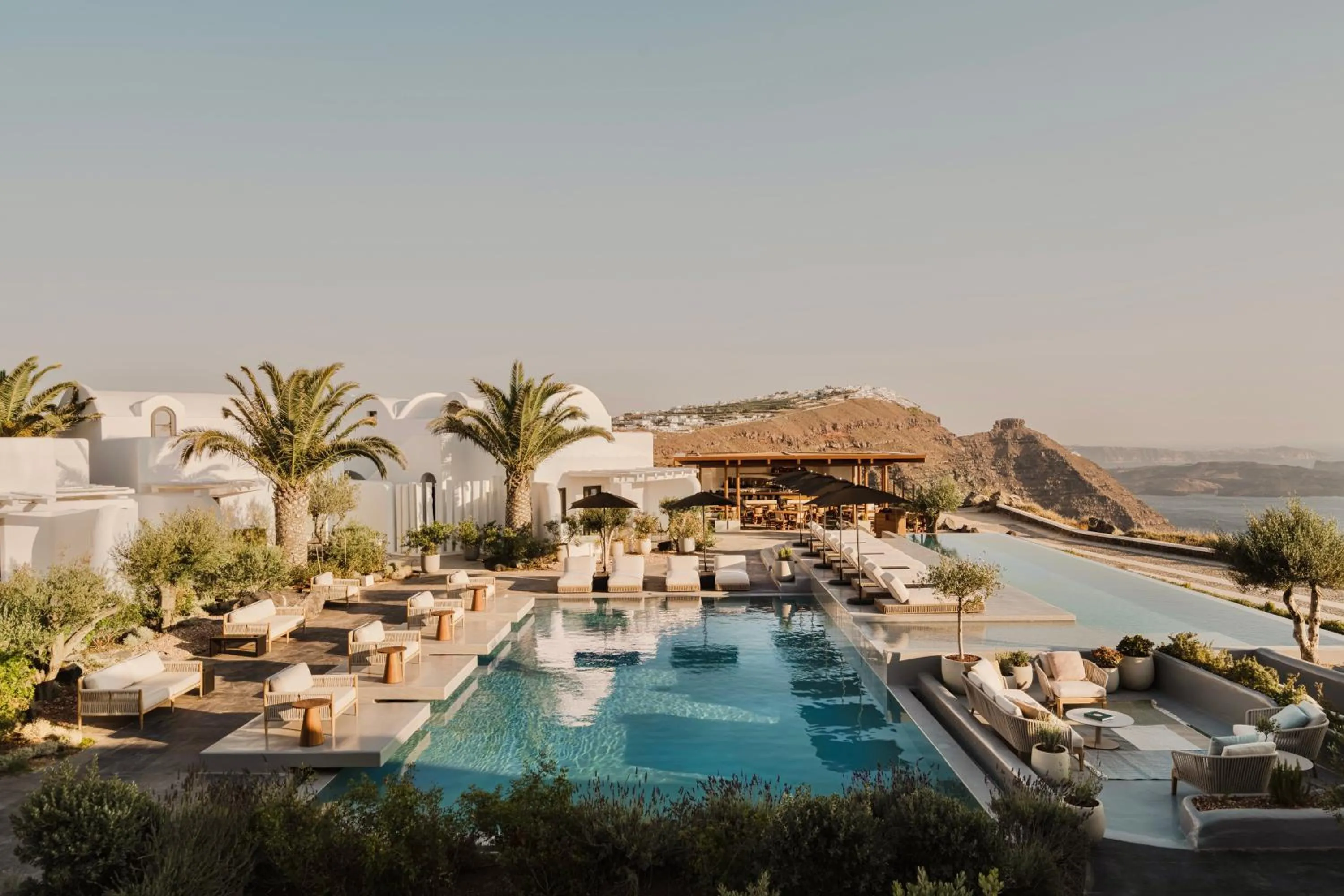Swimming pool in Nobu Hotel Santorini