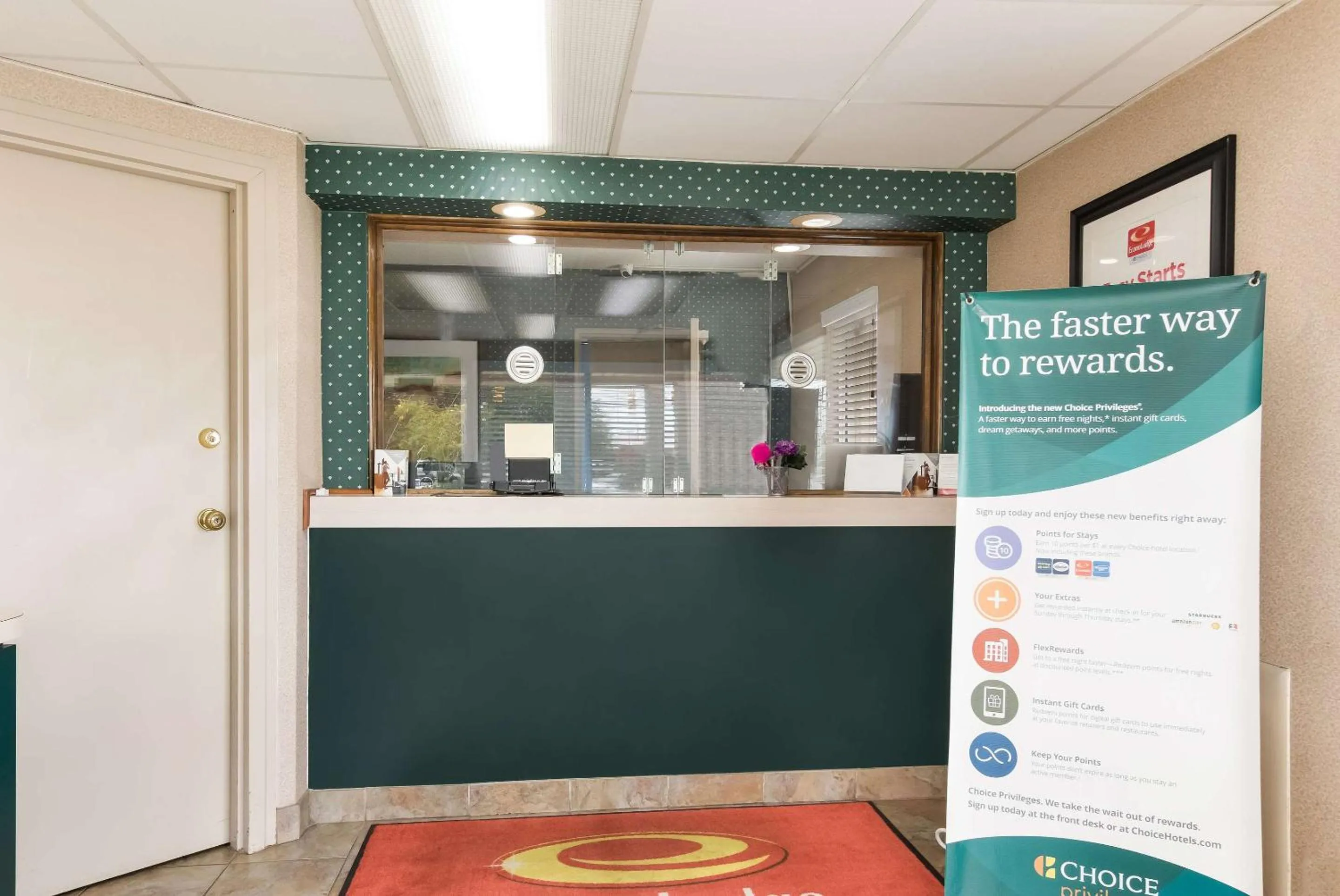 Lobby or reception in Econo Lodge Washington NC North