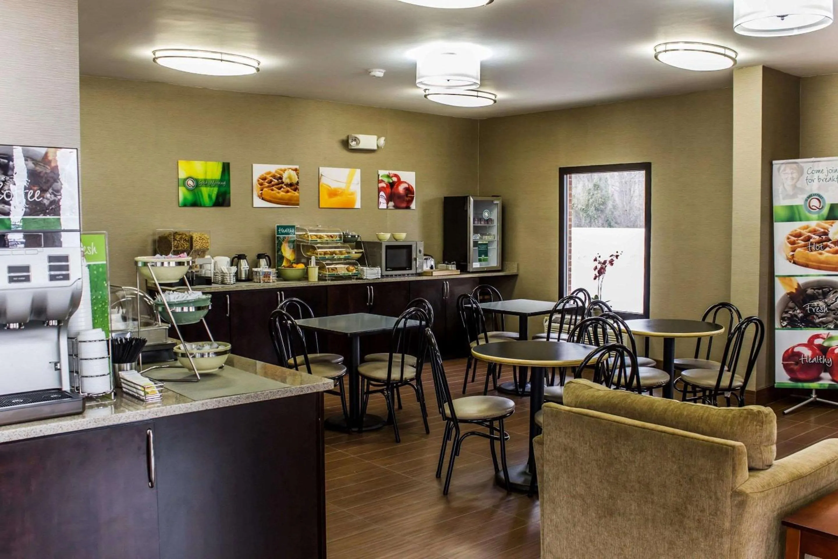 Breakfast in Quality Inn Kinston Hwy 70