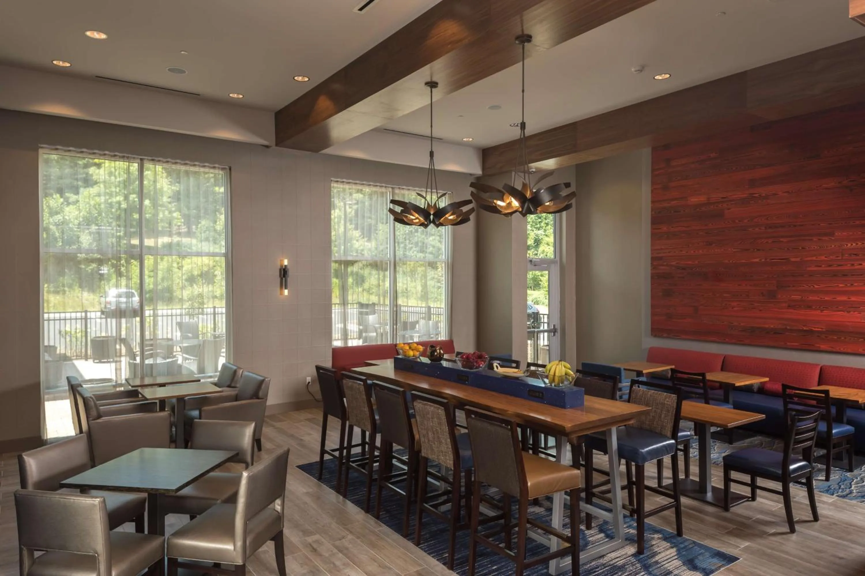 Restaurant/places to eat in Hampton Inn & Suites-Asheville Biltmore Village, NC