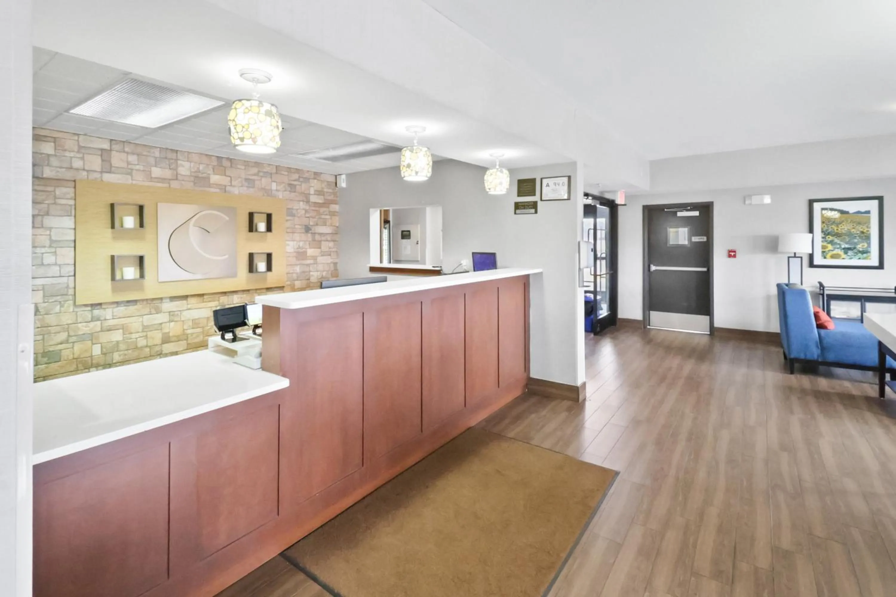 Lobby or reception in Comfort Inn Dunn near I-95