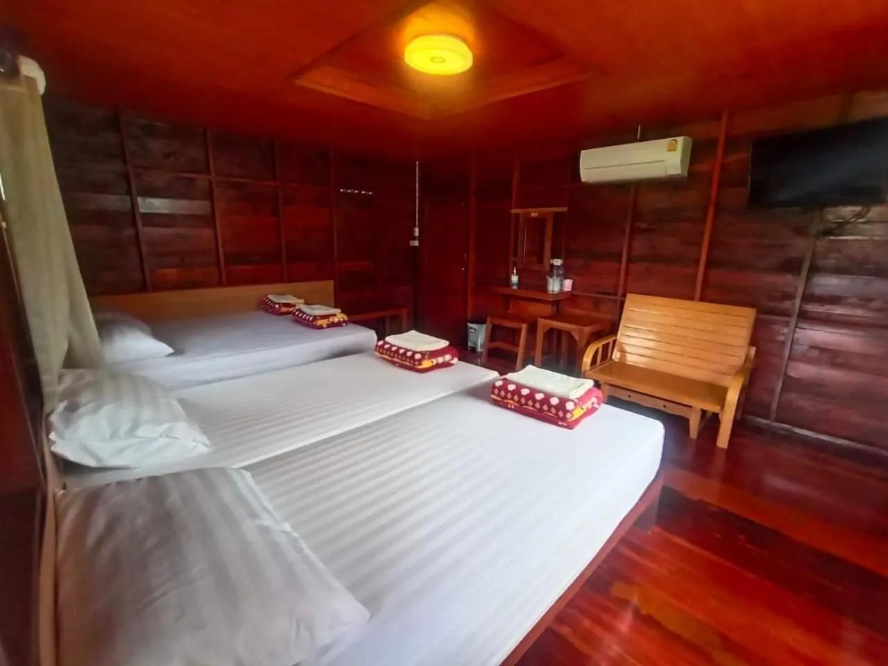 Bed in Baan Rabiangdao UthaiThani