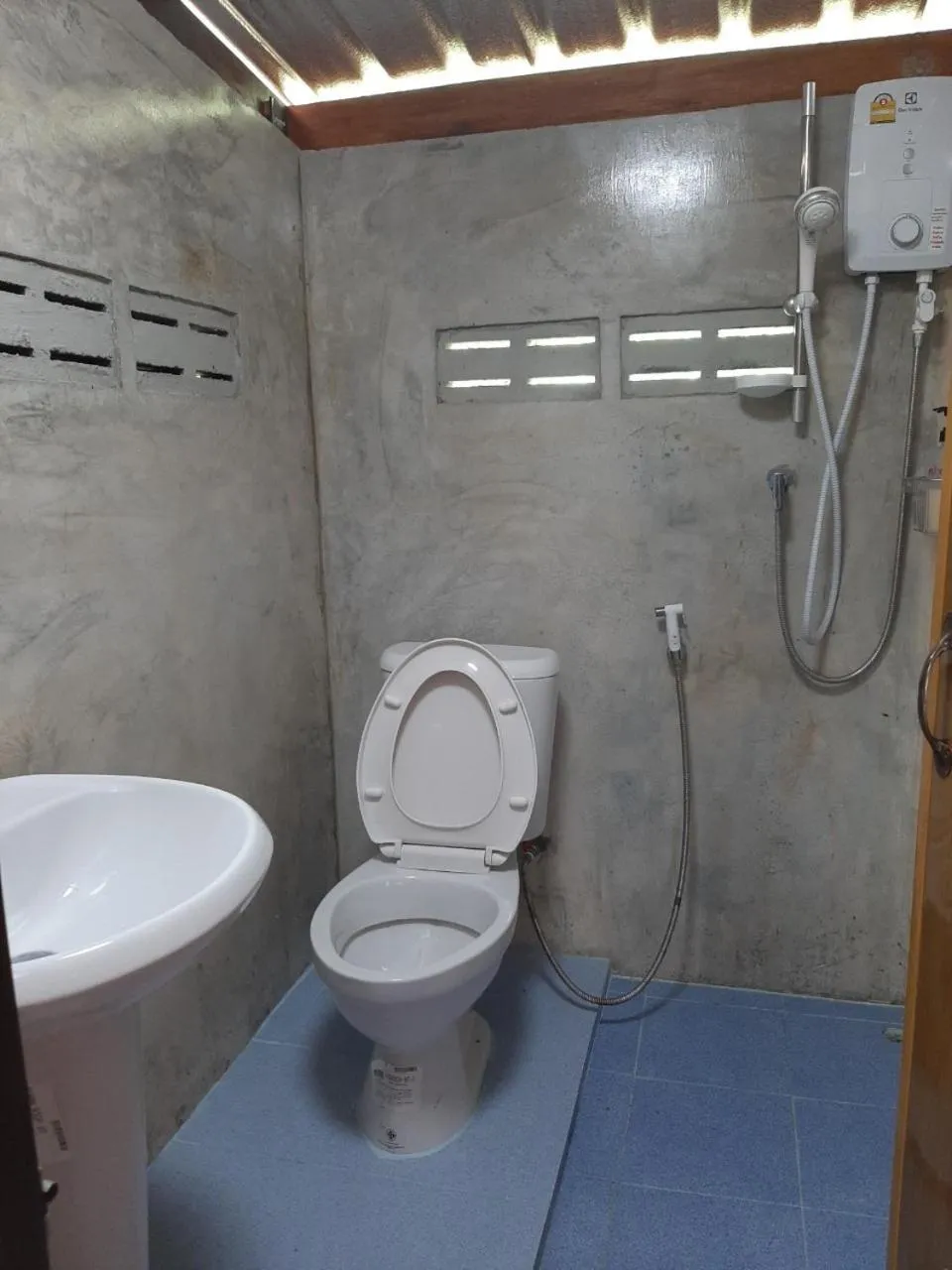 Bathroom in Baan Rabiangdao UthaiThani