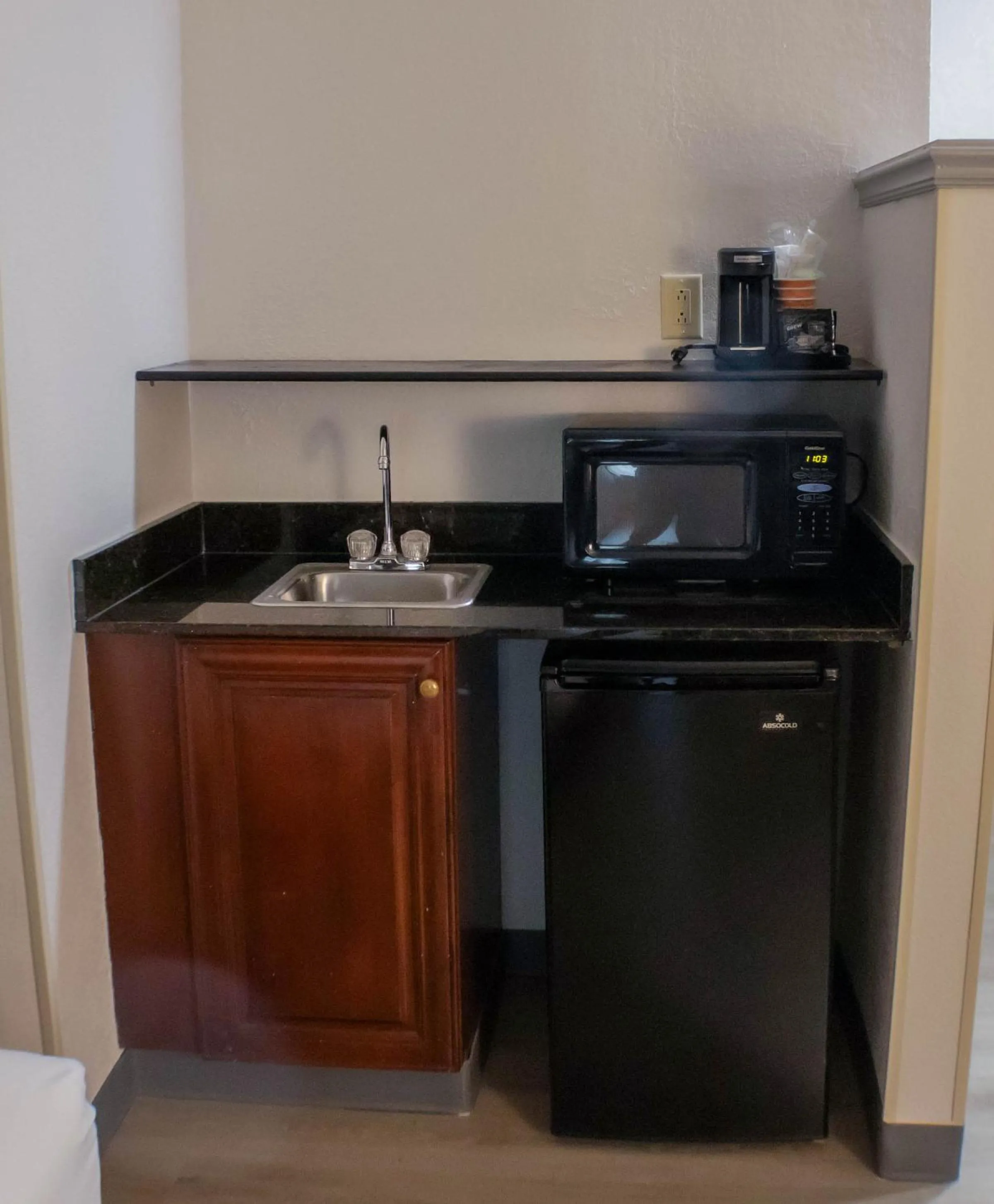 minibar in Comfort Suites Salisbury I-85