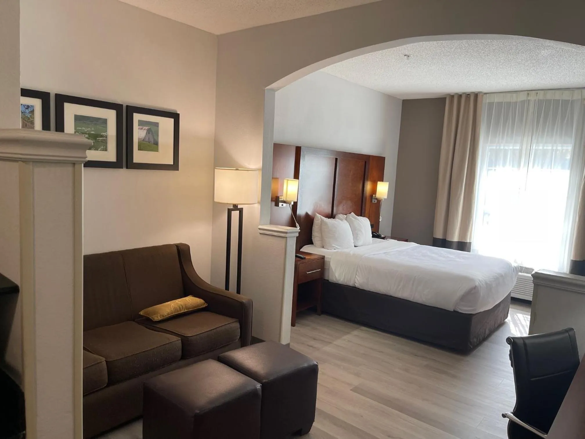 Bed in Comfort Suites Salisbury I-85