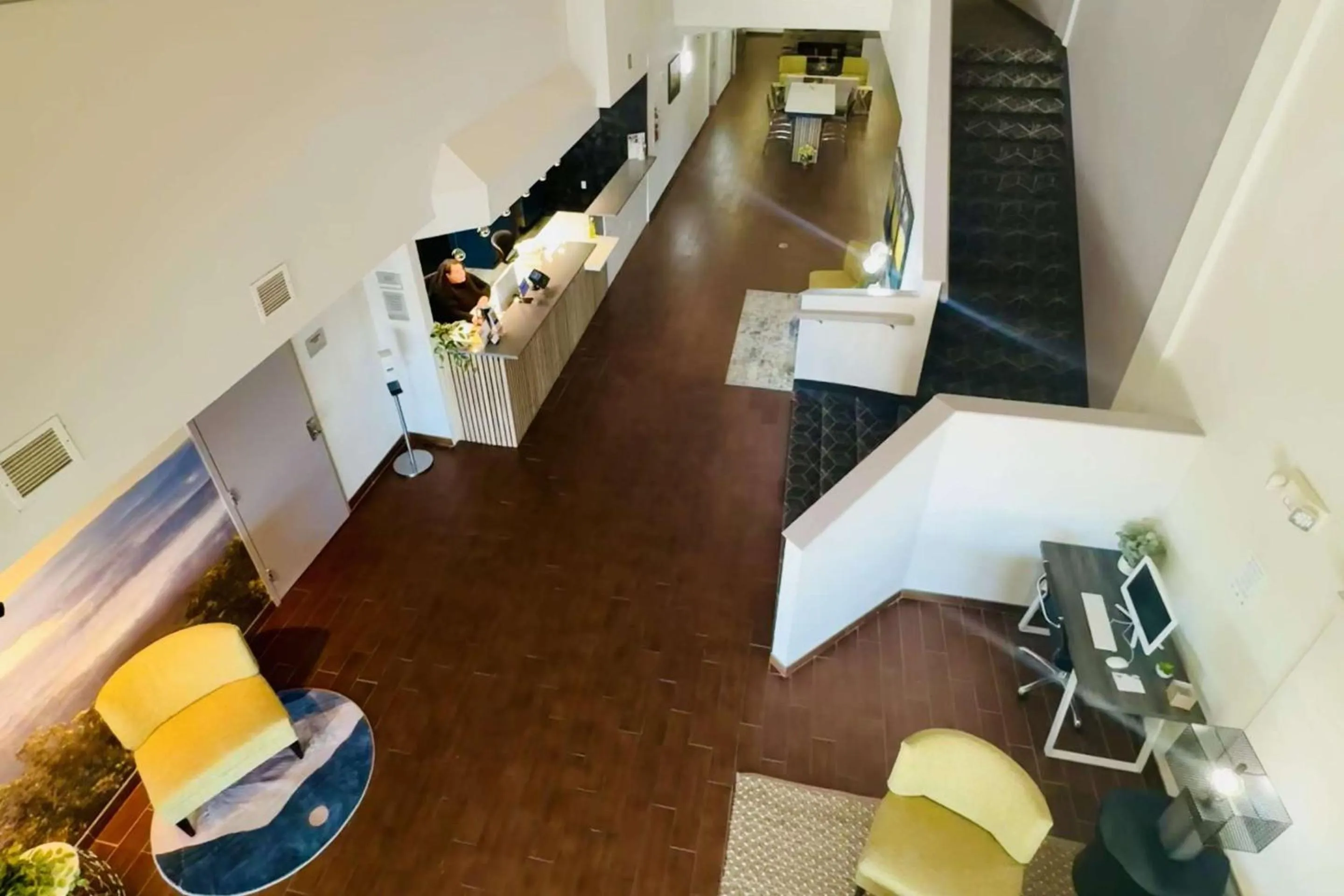 Lobby or reception in Clarion Pointe Albemarle