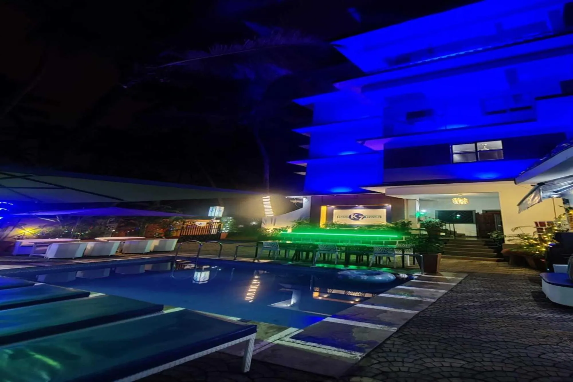 Swimming pool in FabHotel K7 Trends With Pool, Calangute Beach