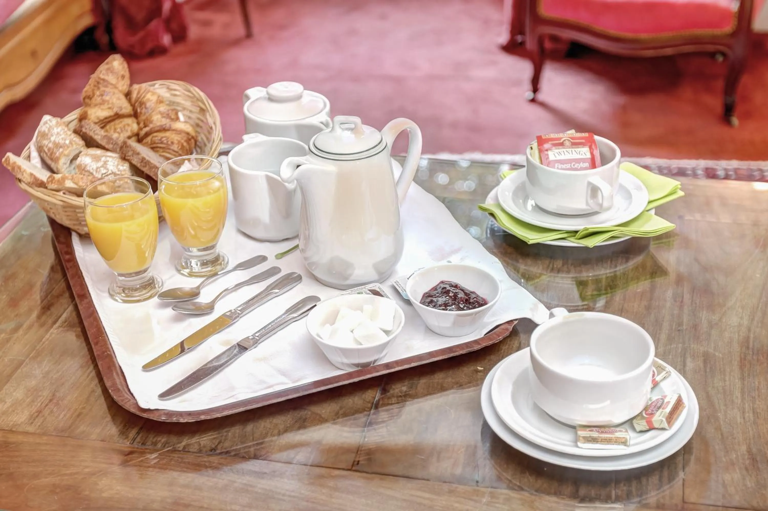 Breakfast in Chateau d'Ayres - Hôtel & Spa