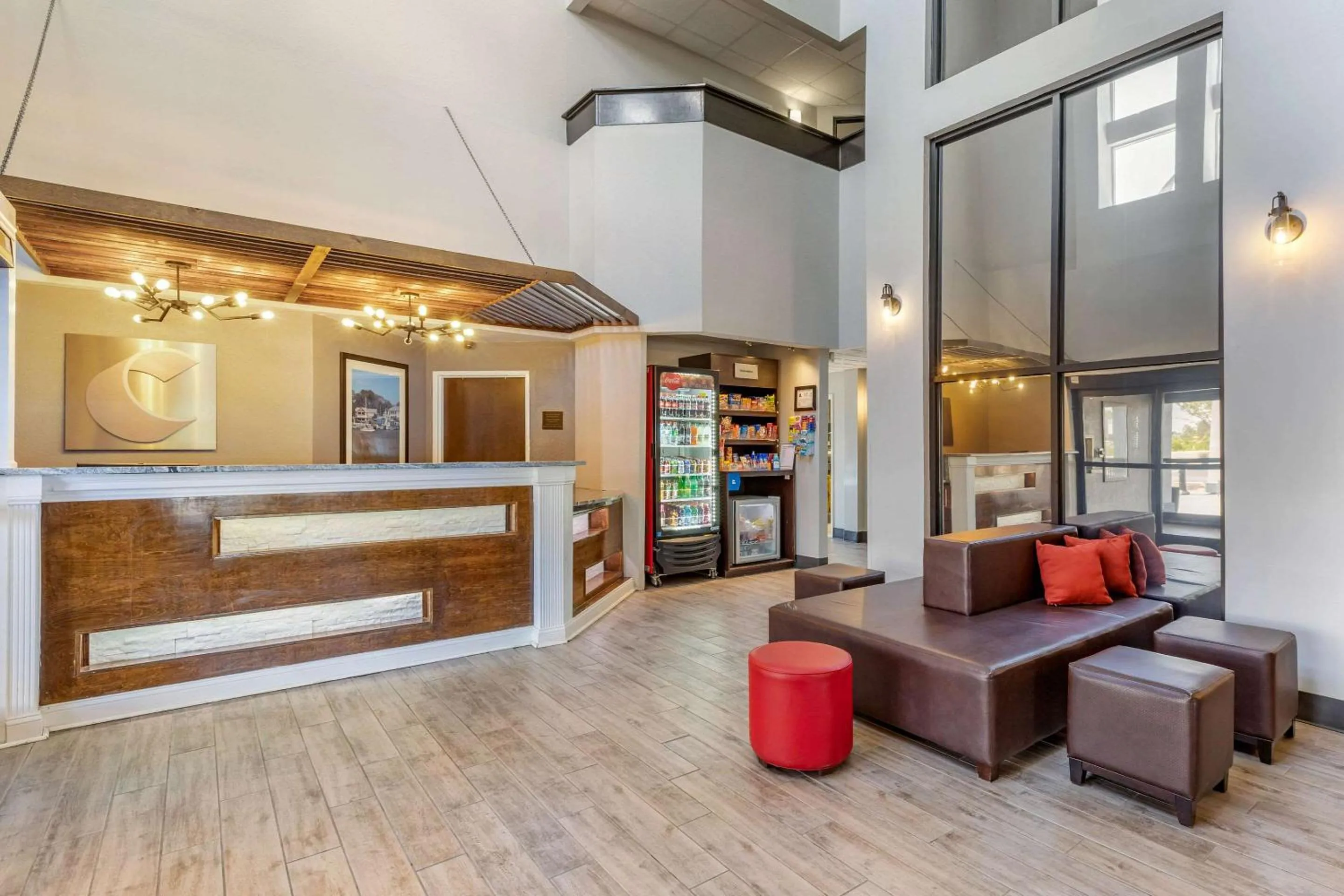 Lobby or reception in Comfort Suites Southport - Oak Island