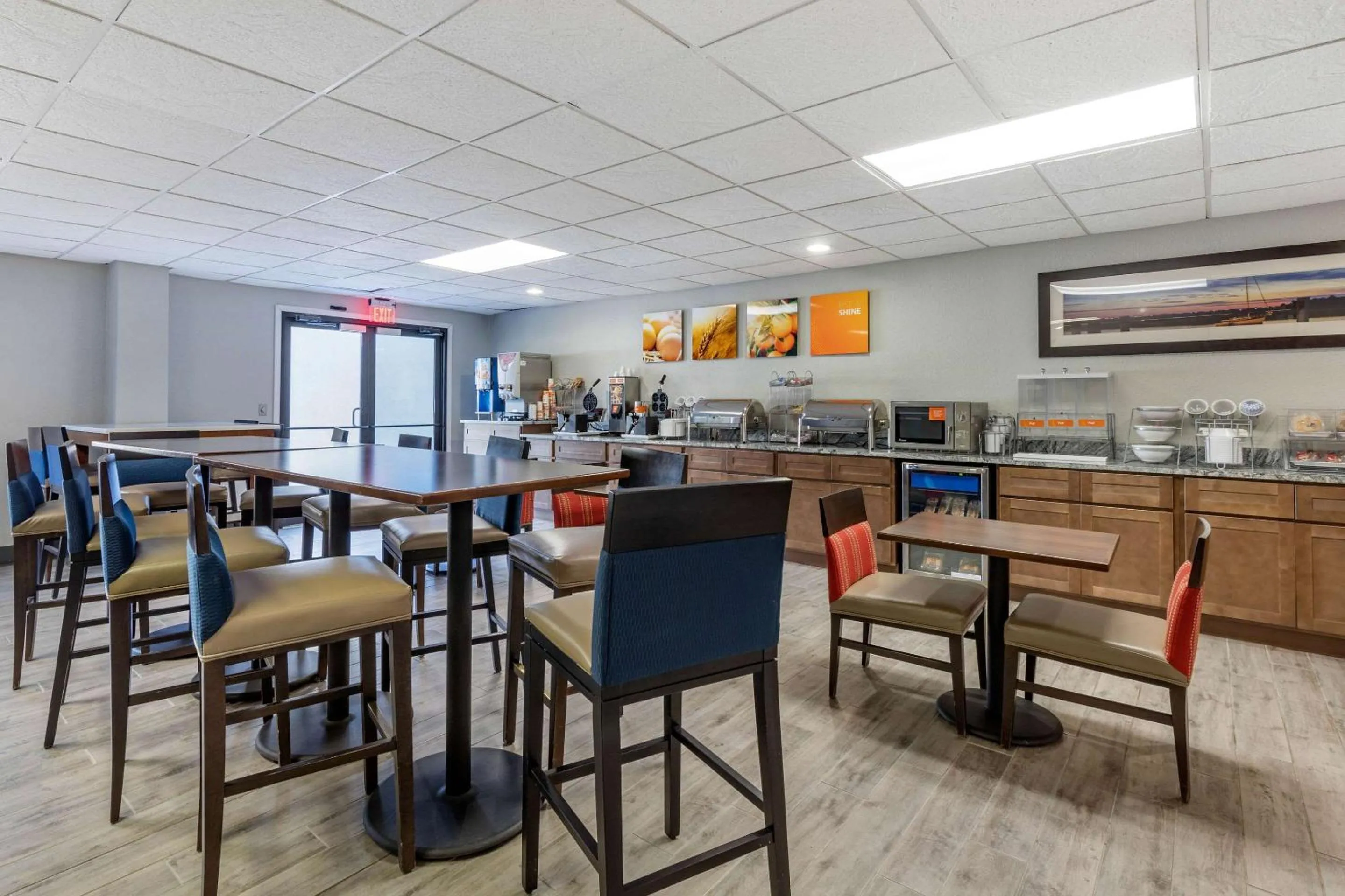 Breakfast in Comfort Suites Southport - Oak Island