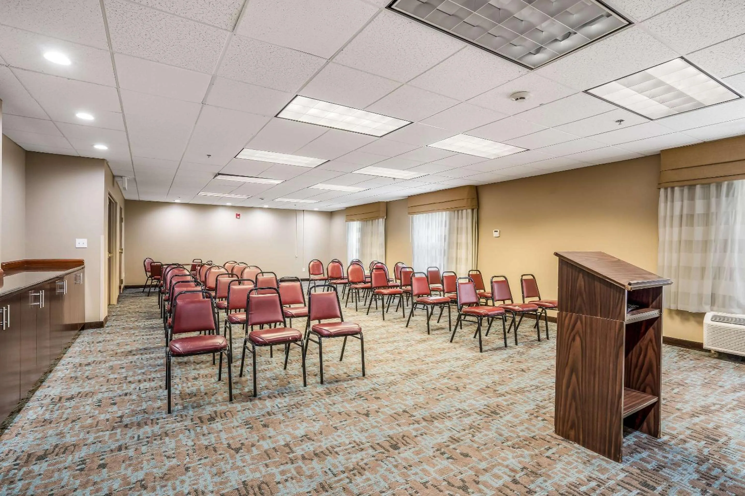 Meeting/conference room in Sleep Inn & Suites Jacksonville near Camp Lejeune