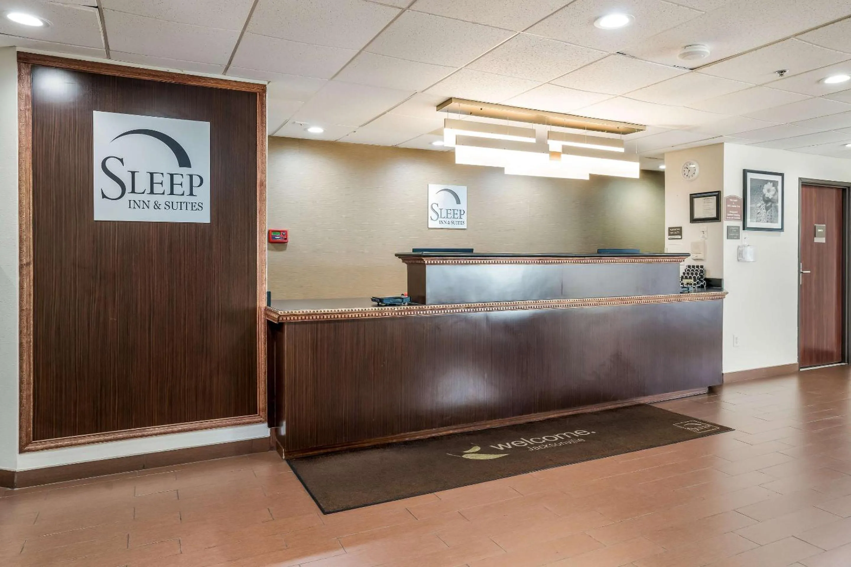 Lobby or reception in Sleep Inn & Suites Jacksonville near Camp Lejeune