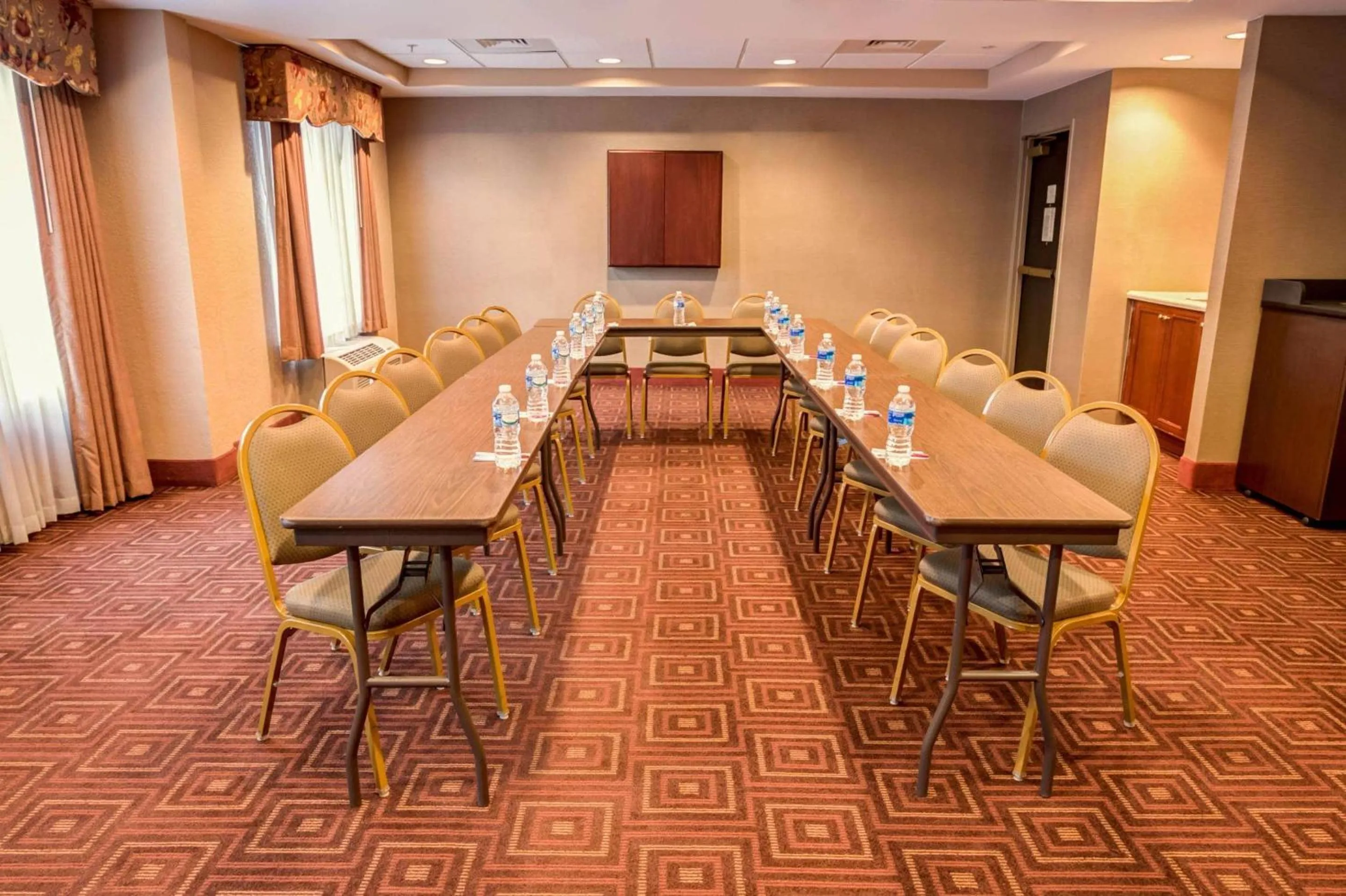 Meeting/conference room in Comfort Suites Concord Mills