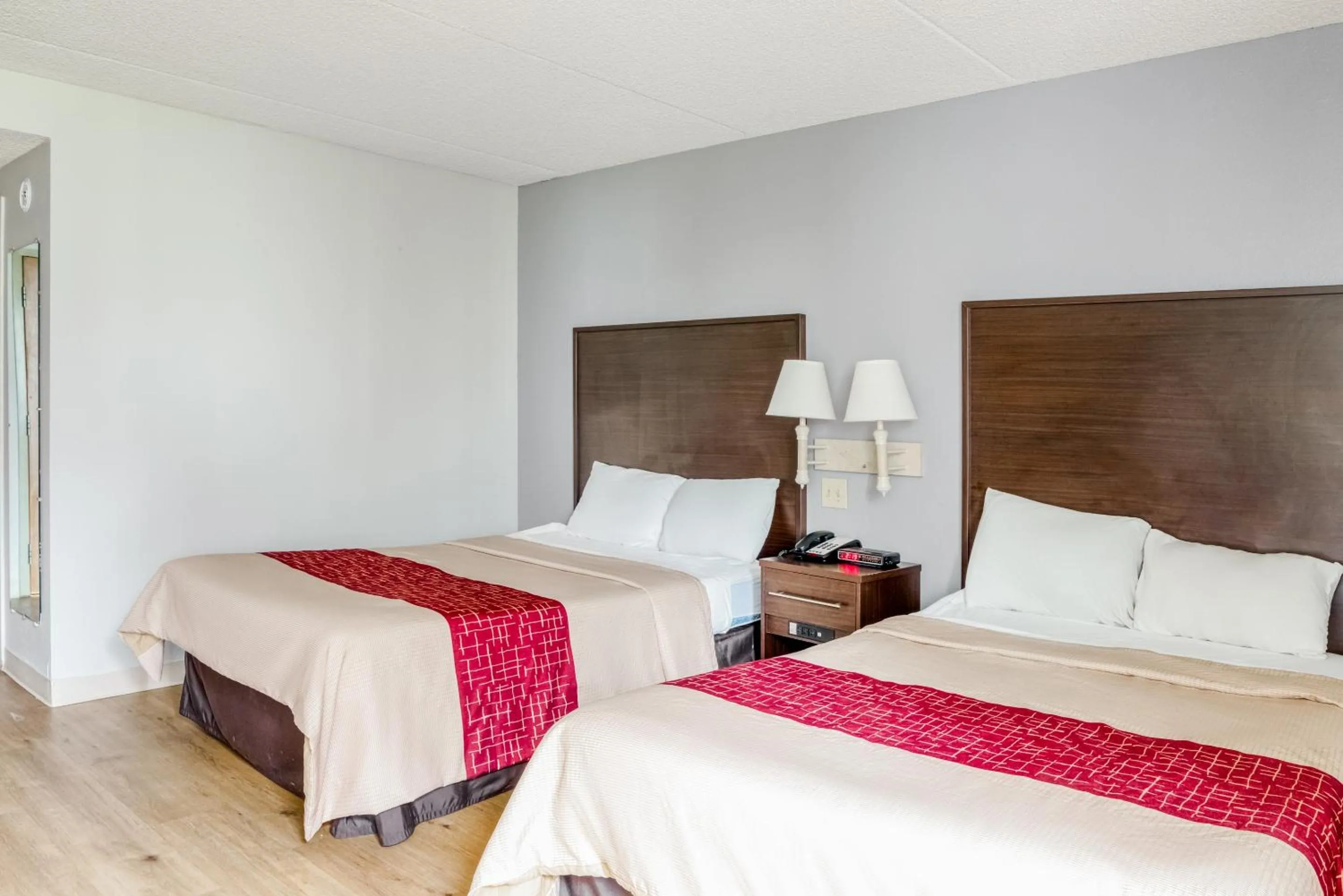 Bedroom in OYO Hotel Burlington South