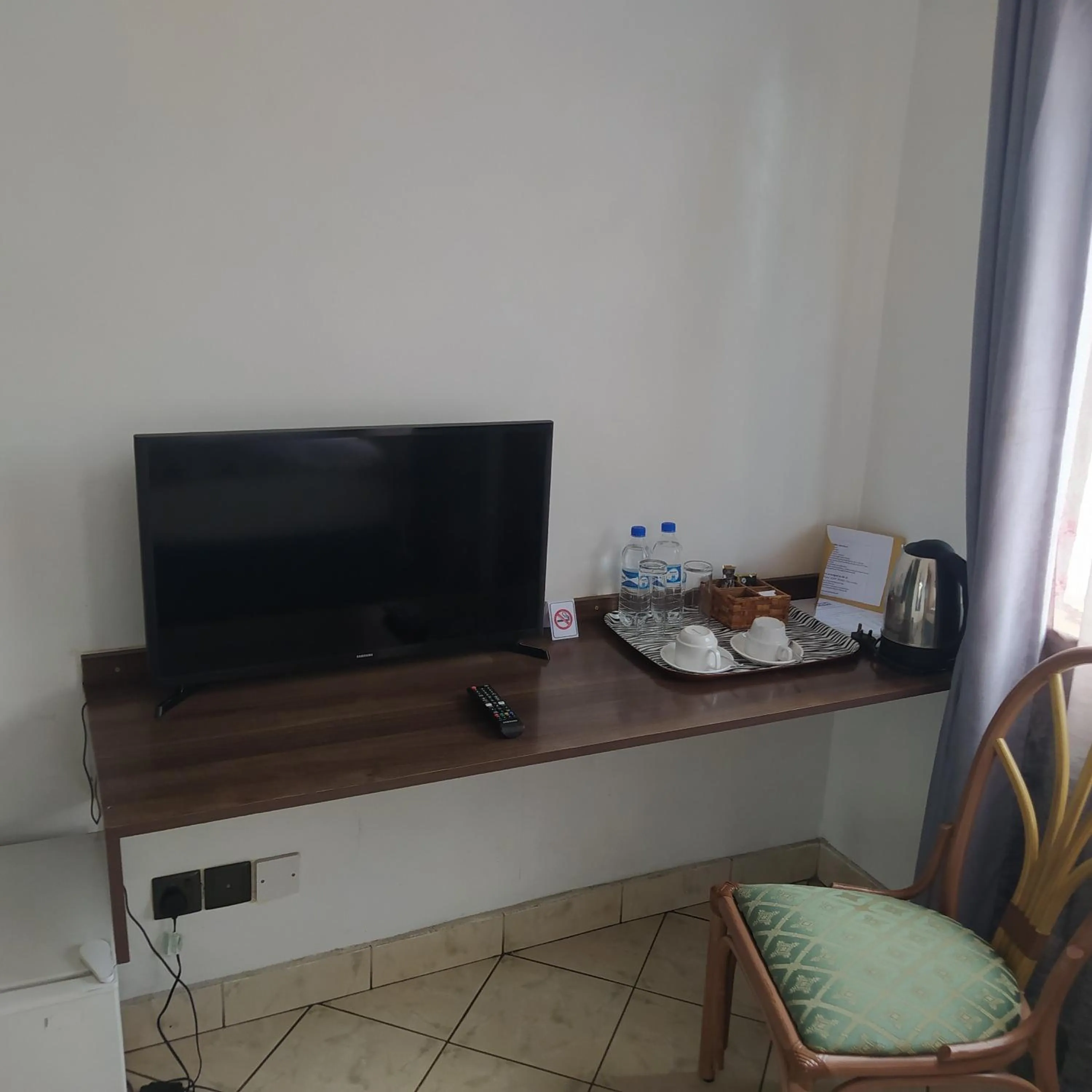 TV and multimedia in Plus254 Hotel