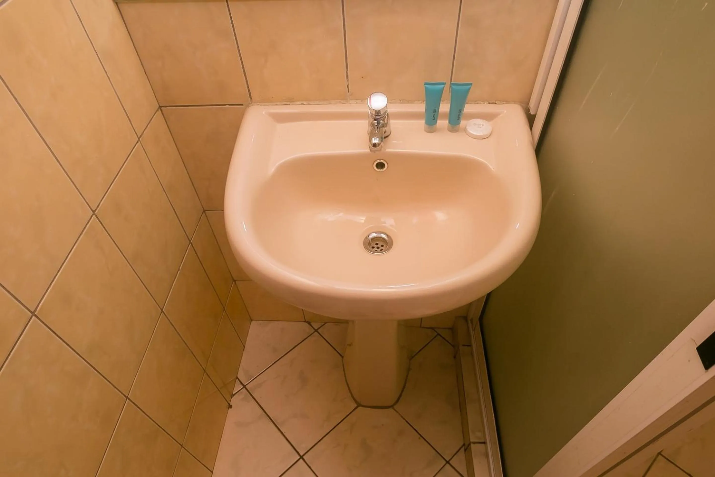 Bathroom in Plus254 Hotel