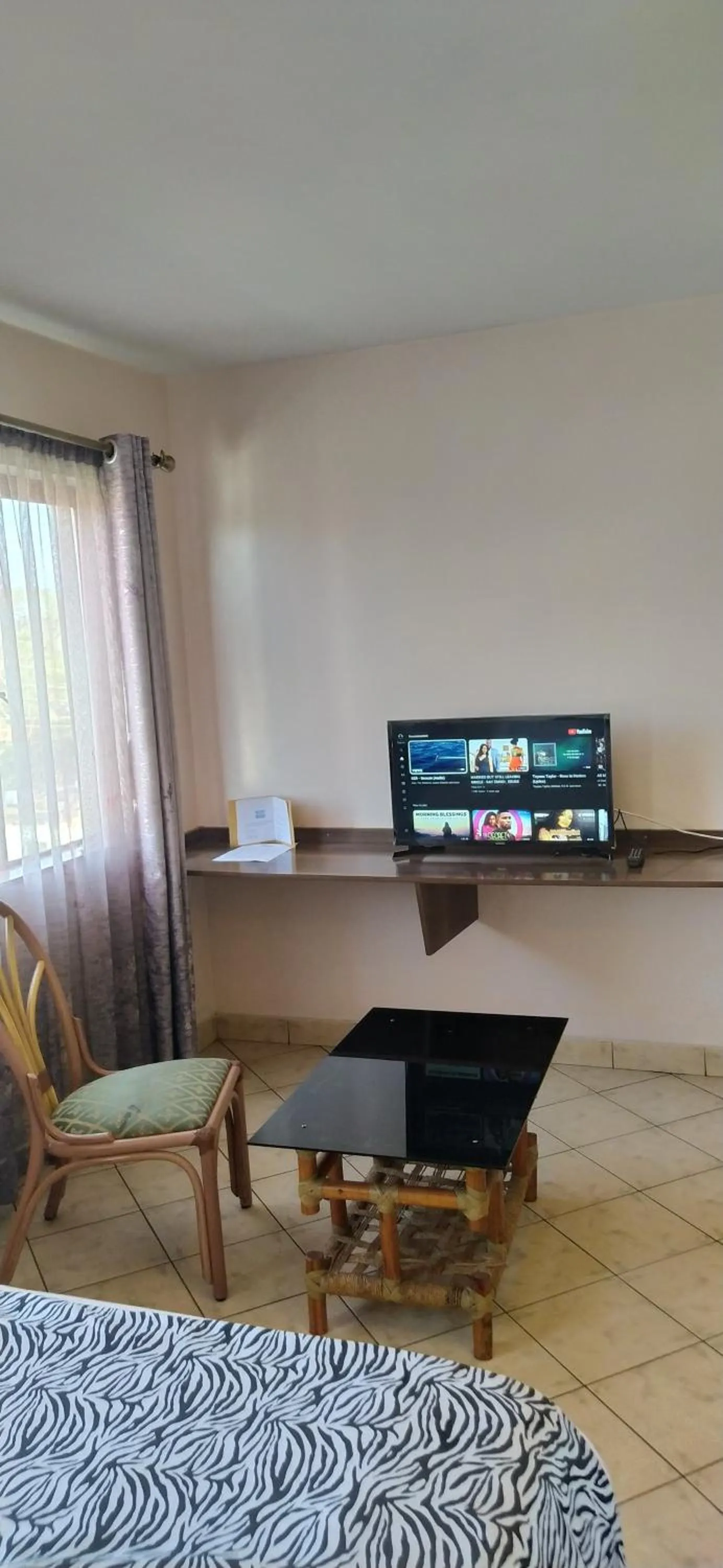 TV and multimedia in Plus254 Hotel