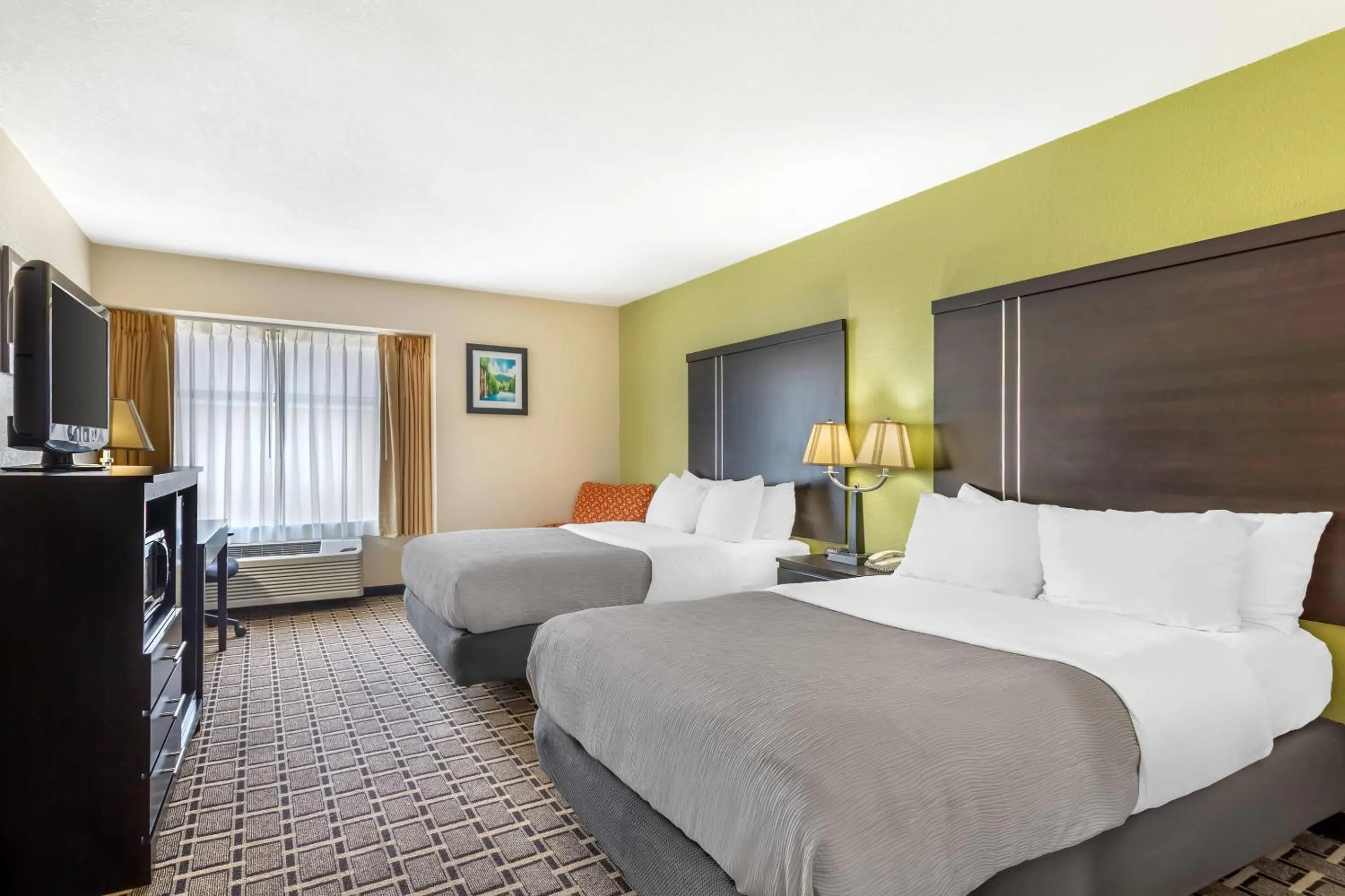 Bedroom, Bed in Quality Inn West of Asheville