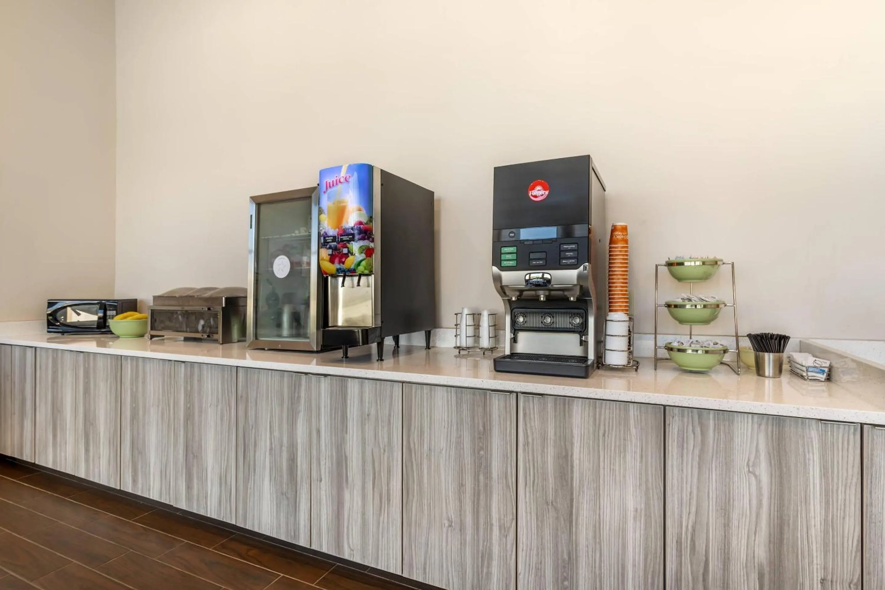 Breakfast in Quality Inn West of Asheville