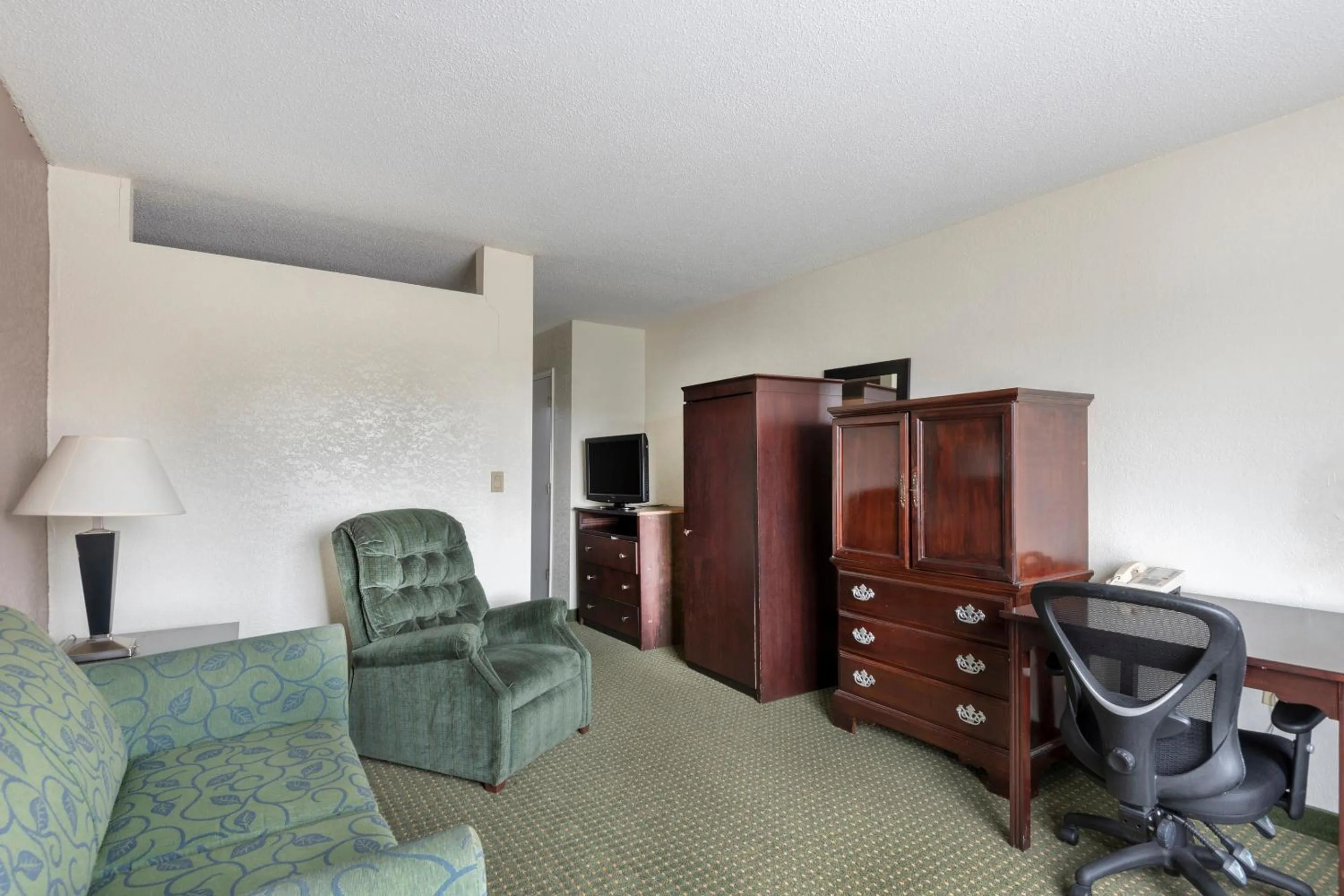 Bedroom, Seating Area in OYO Hotel Kannapolis