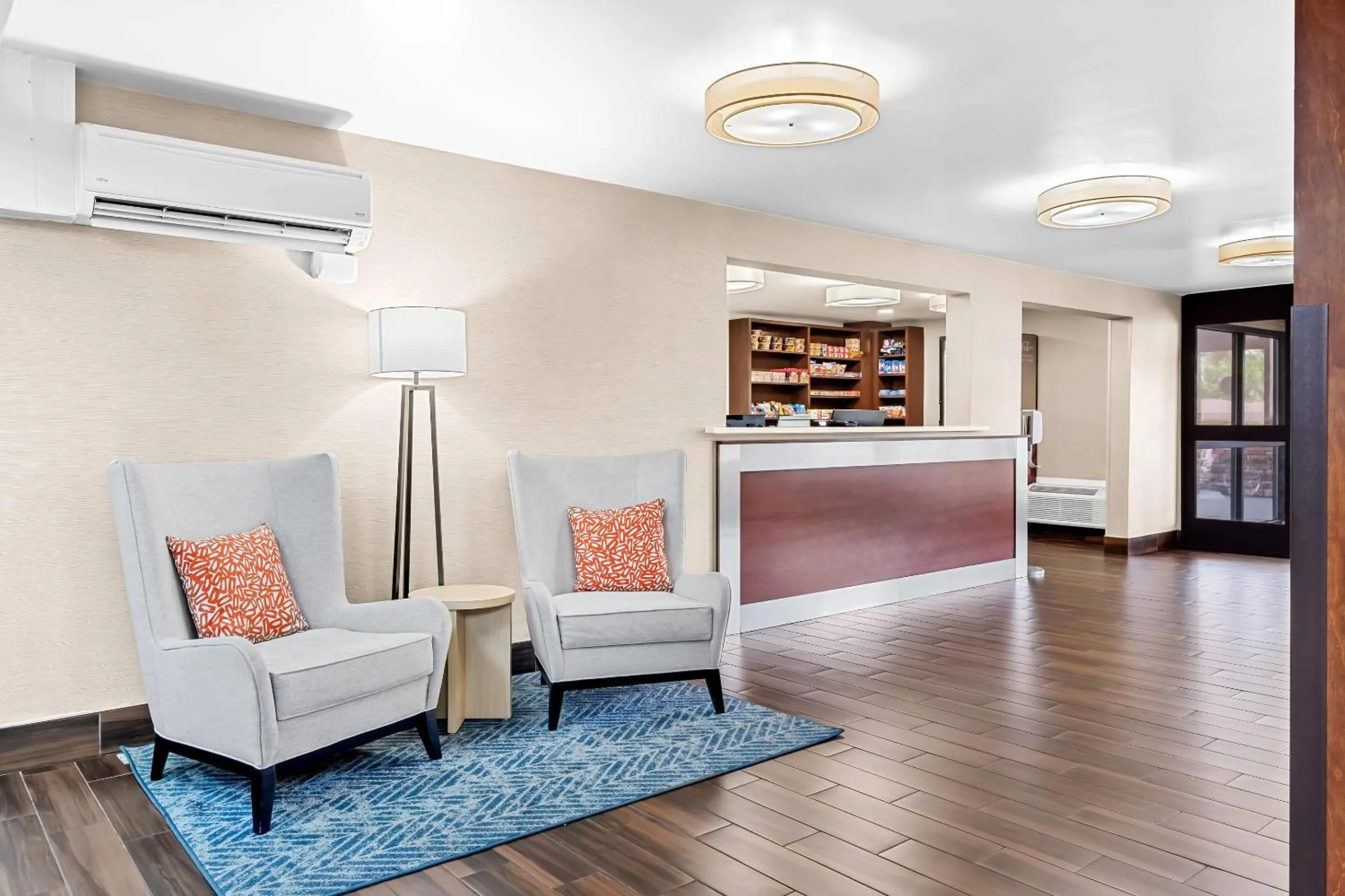 Lobby or reception in Comfort Inn University