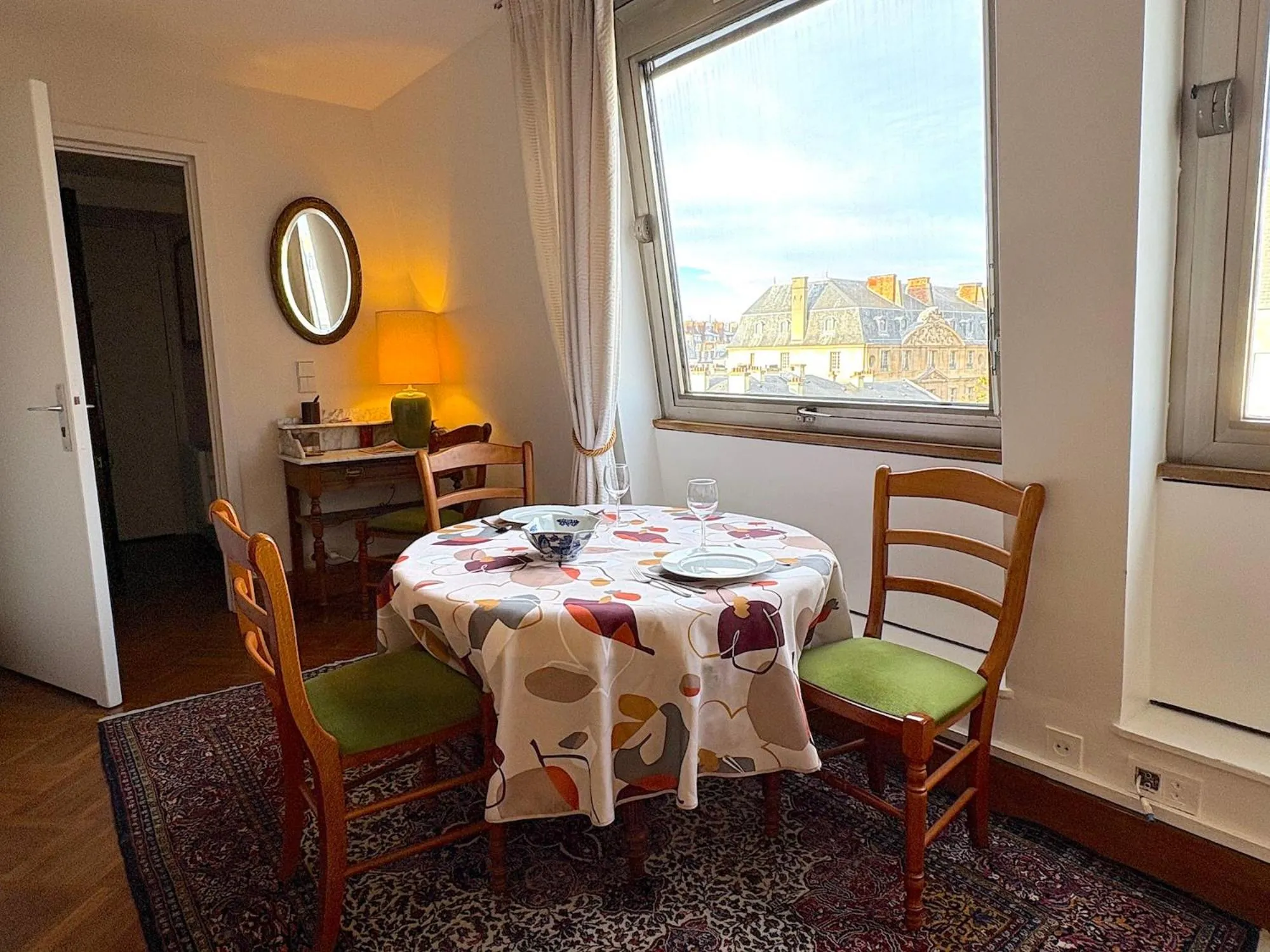 Dining area in Le Penthouse Thorigny