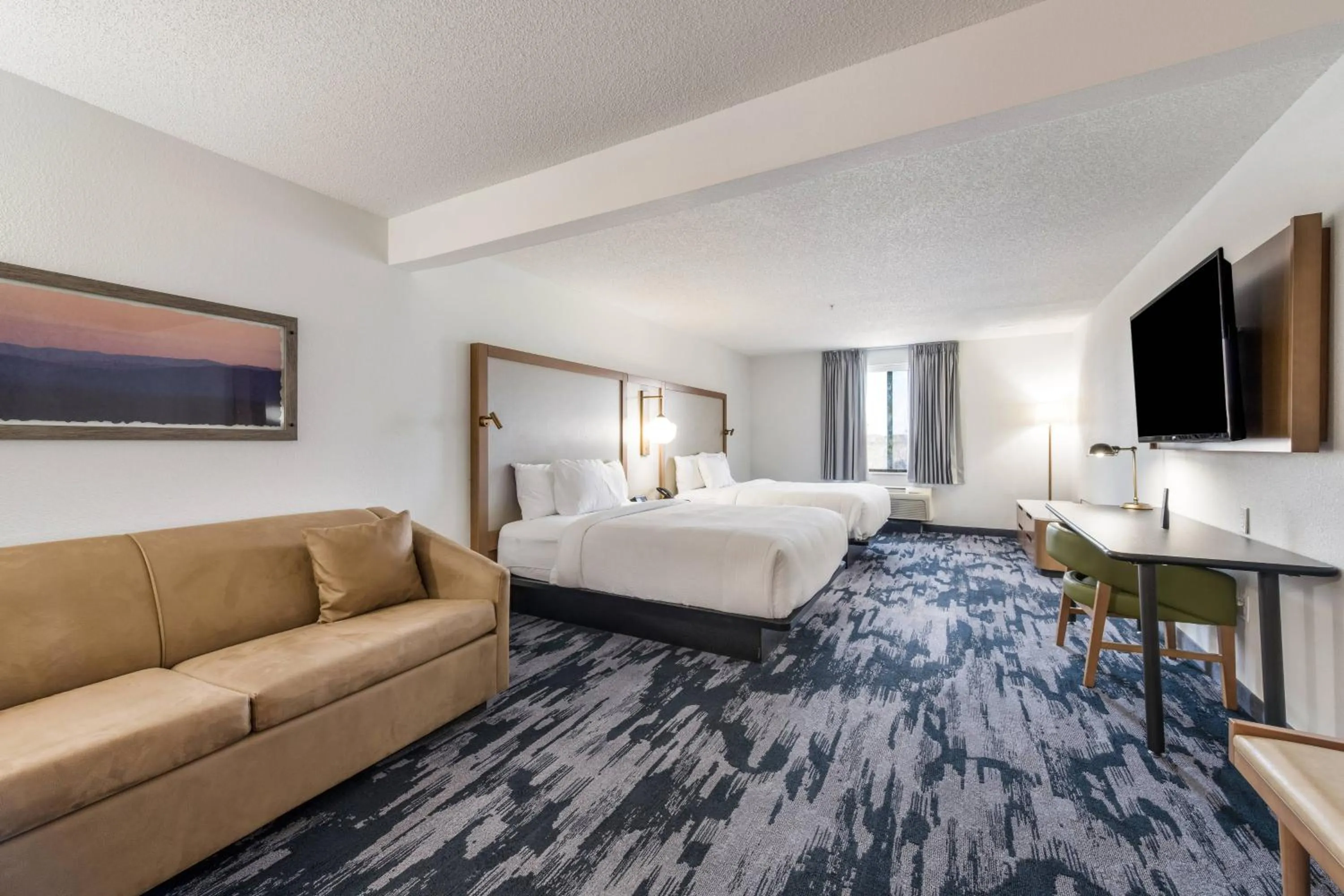 Photo of the whole room, Bed in Fairfield by Marriott Inn & Suites Greensboro Coliseum Area