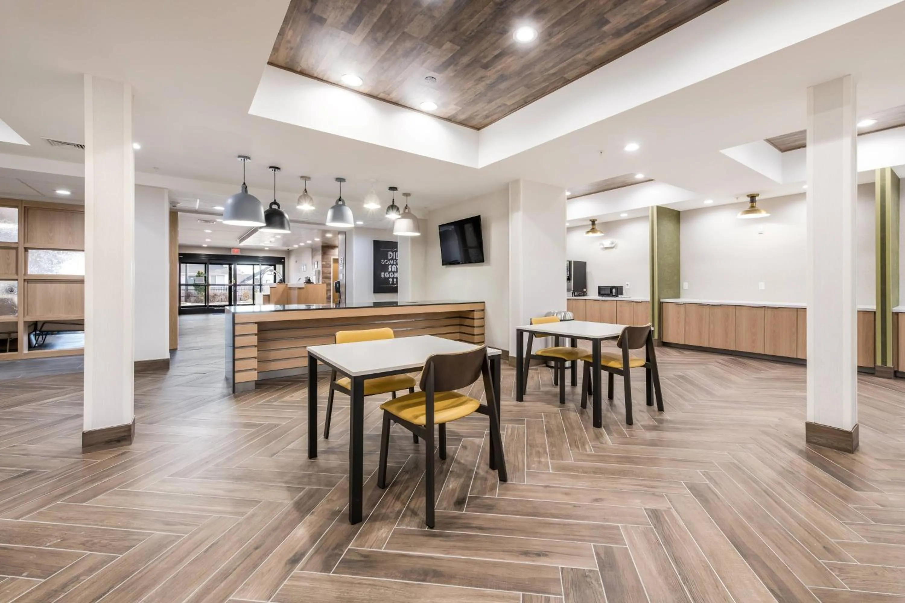 Breakfast in Fairfield by Marriott Inn & Suites Greensboro Coliseum Area