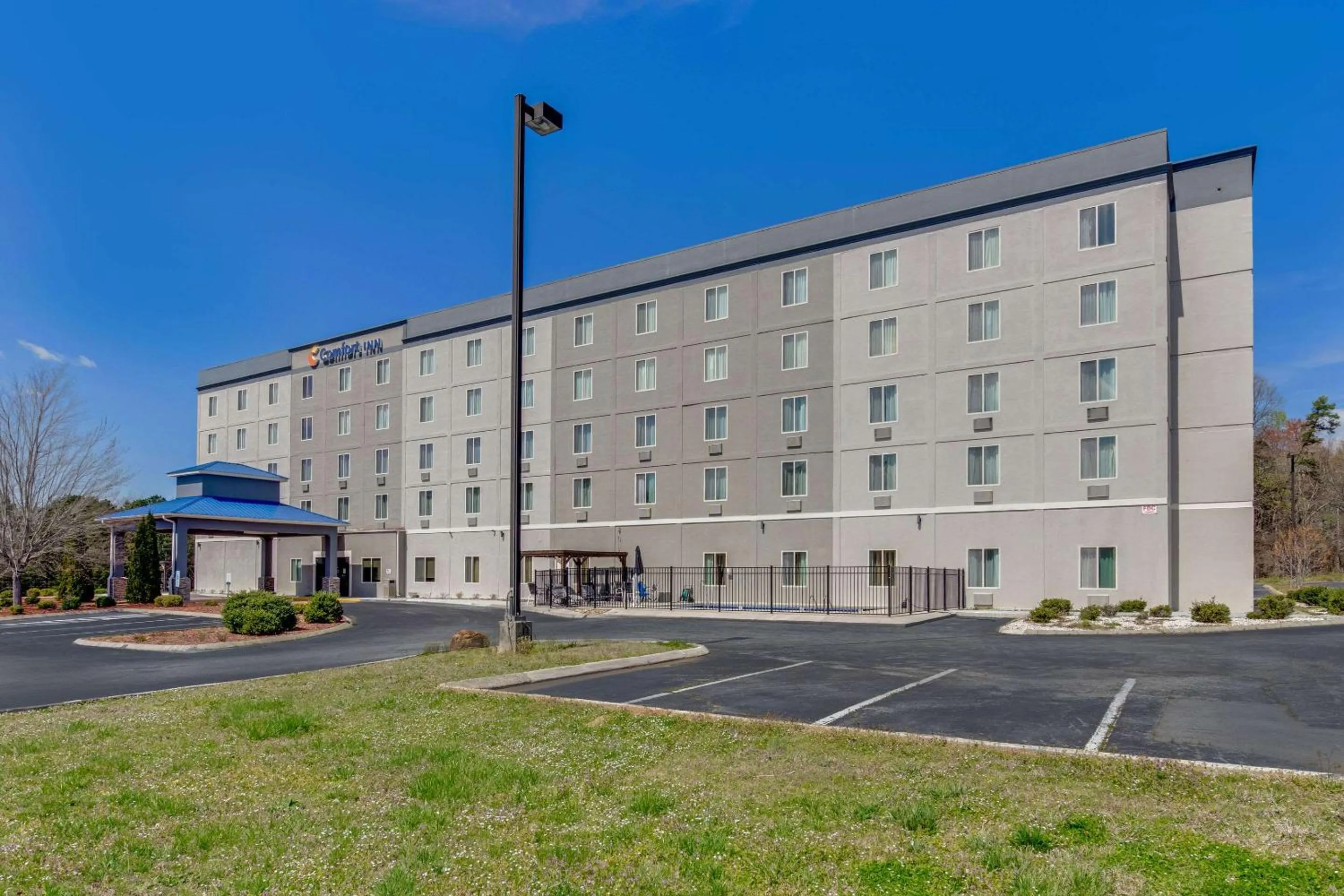 Property building in Comfort Inn Thomasville I-85