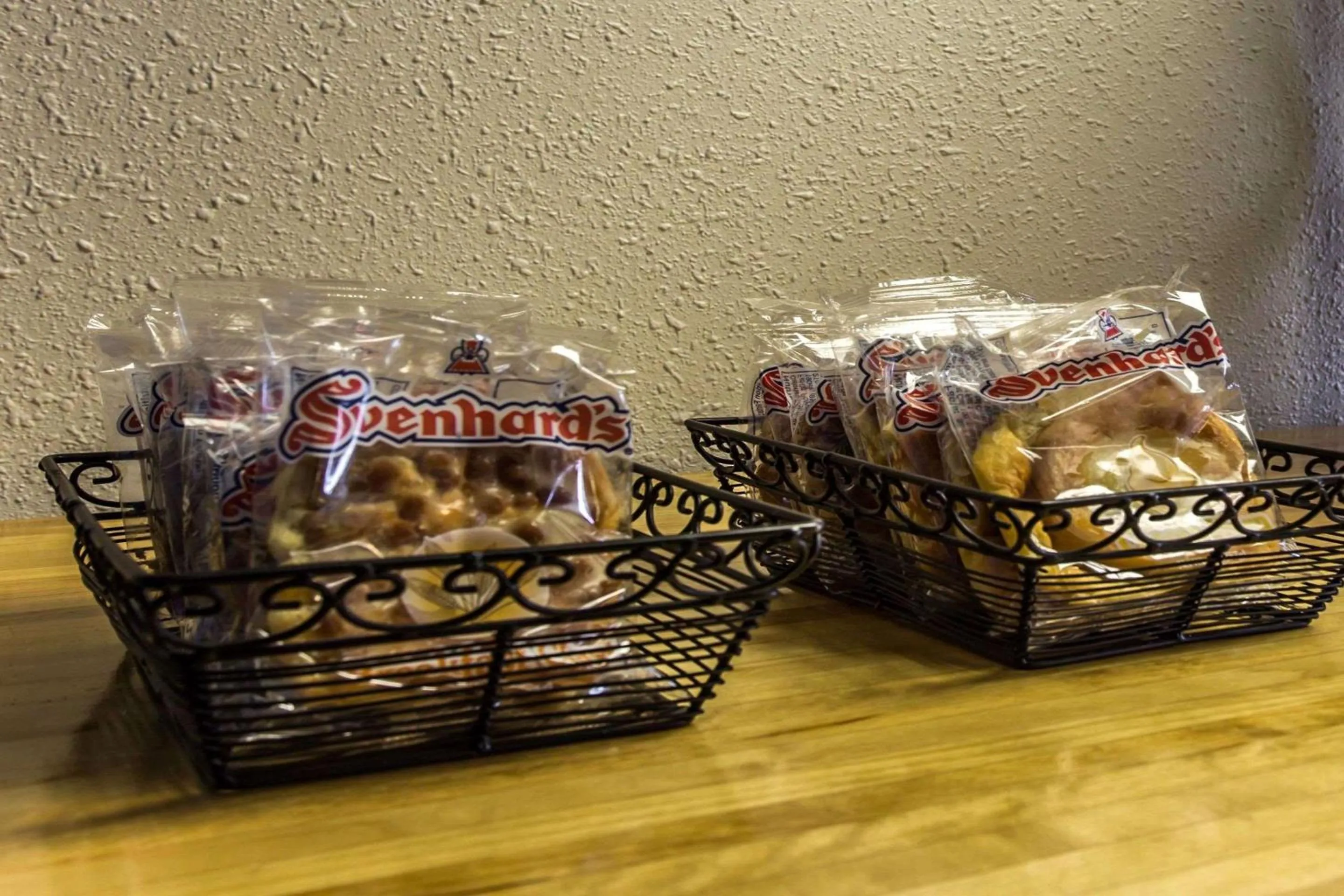 Restaurant/places to eat in Rodeway Inn Charlotte North End