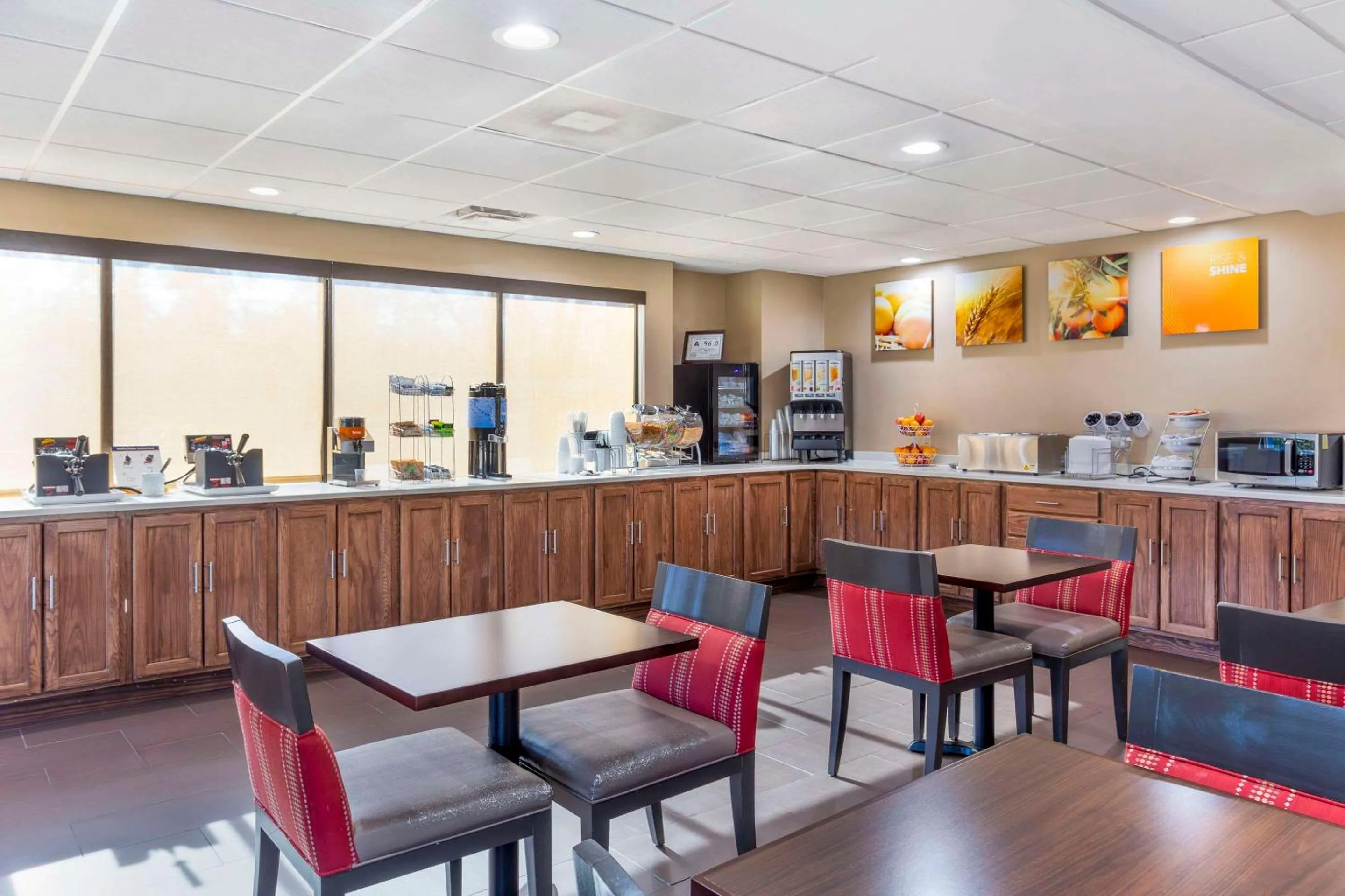 Breakfast in Comfort Suites Wilson - I - 95