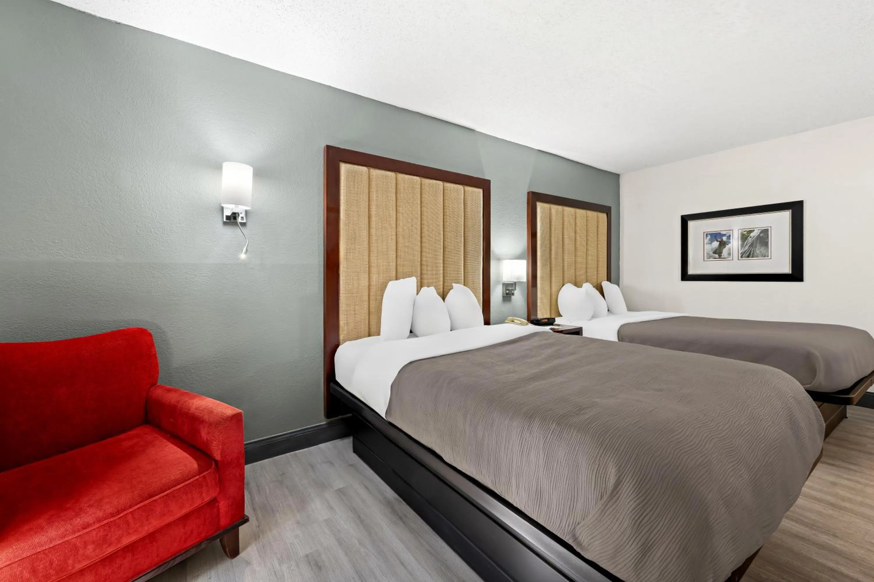 Bedroom, Bed in Quality Inn