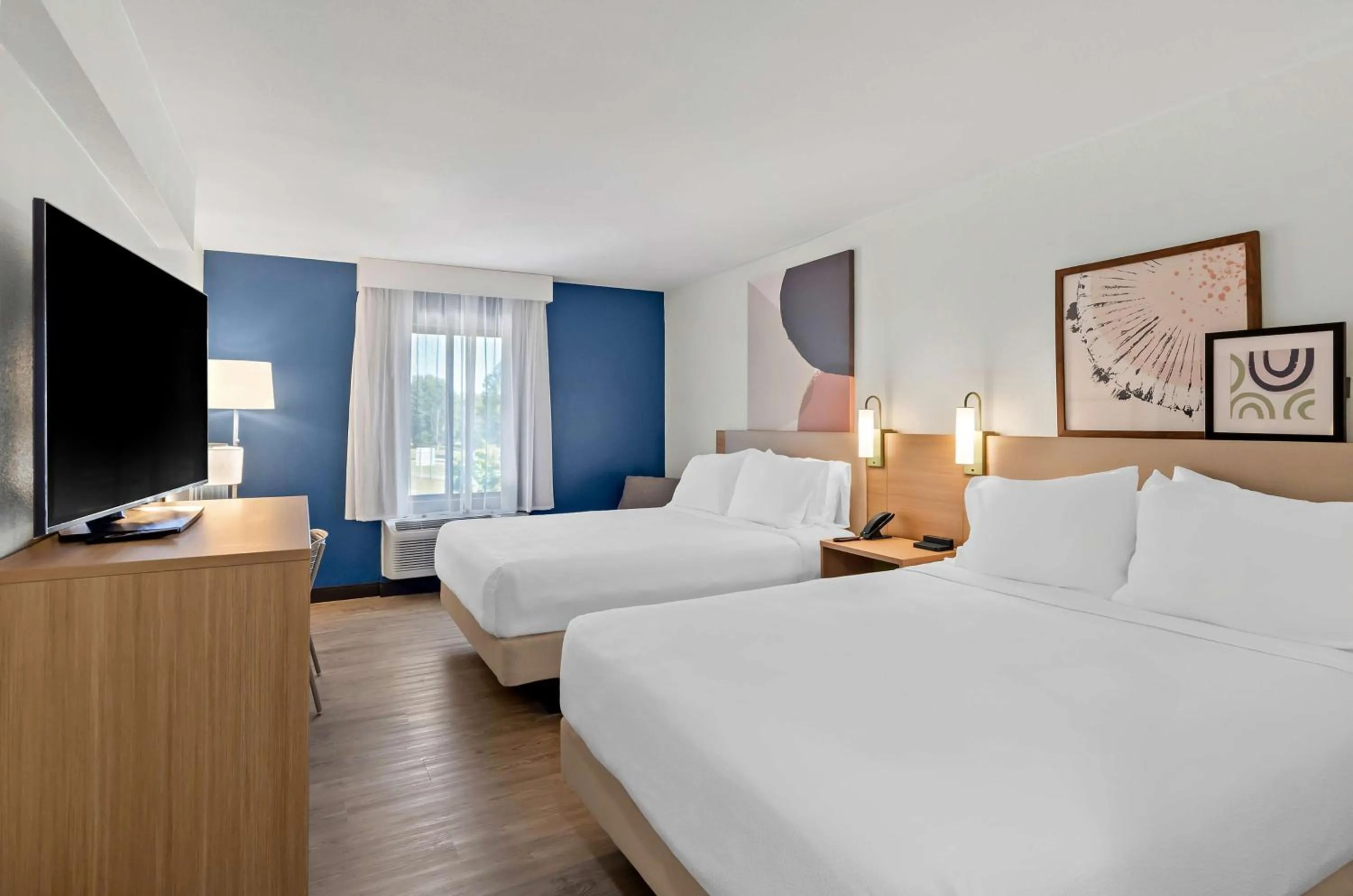 Bed in Spark by Hilton Winston-Salem University