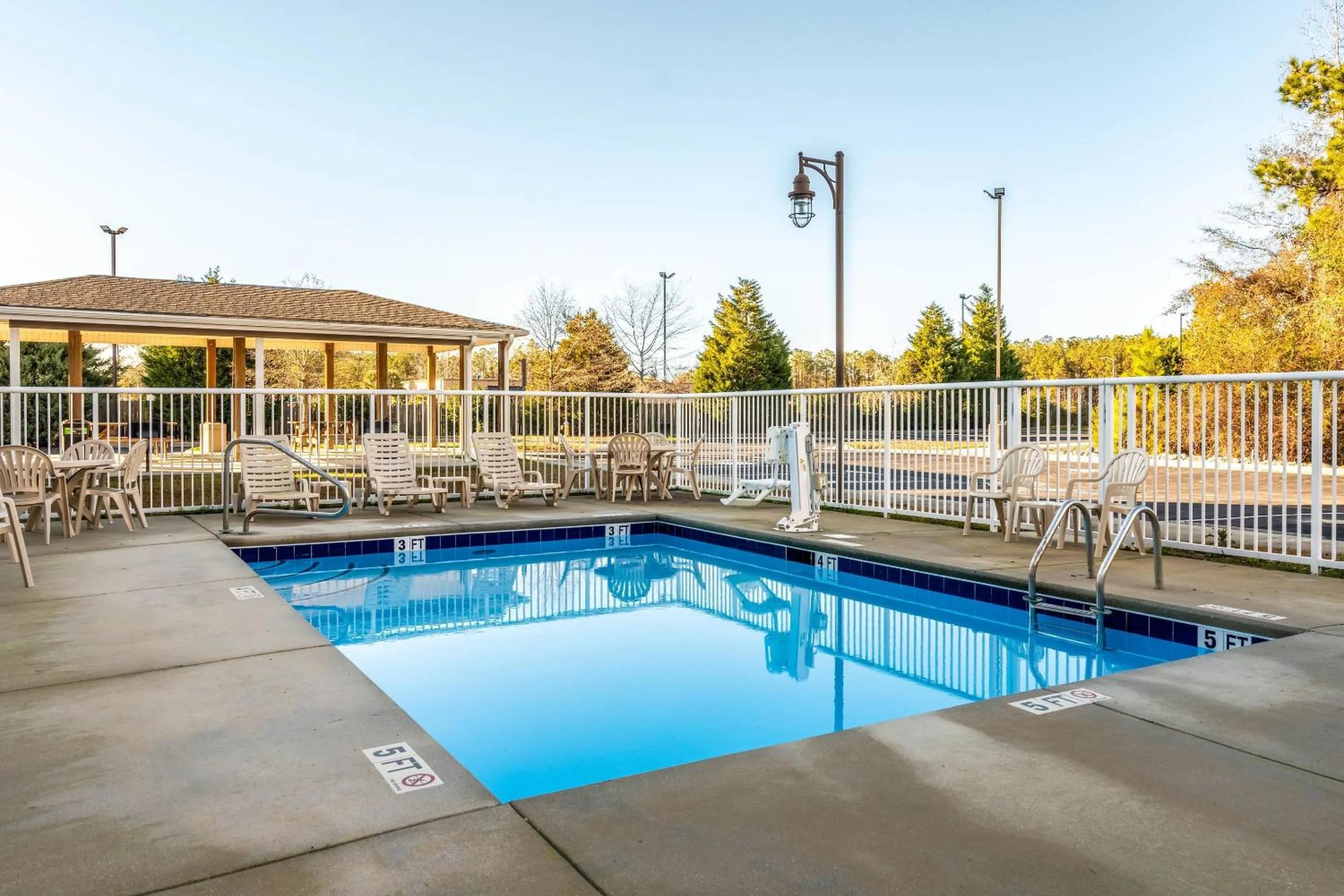 Swimming pool in Suburban Studios Near Camp Lejeune