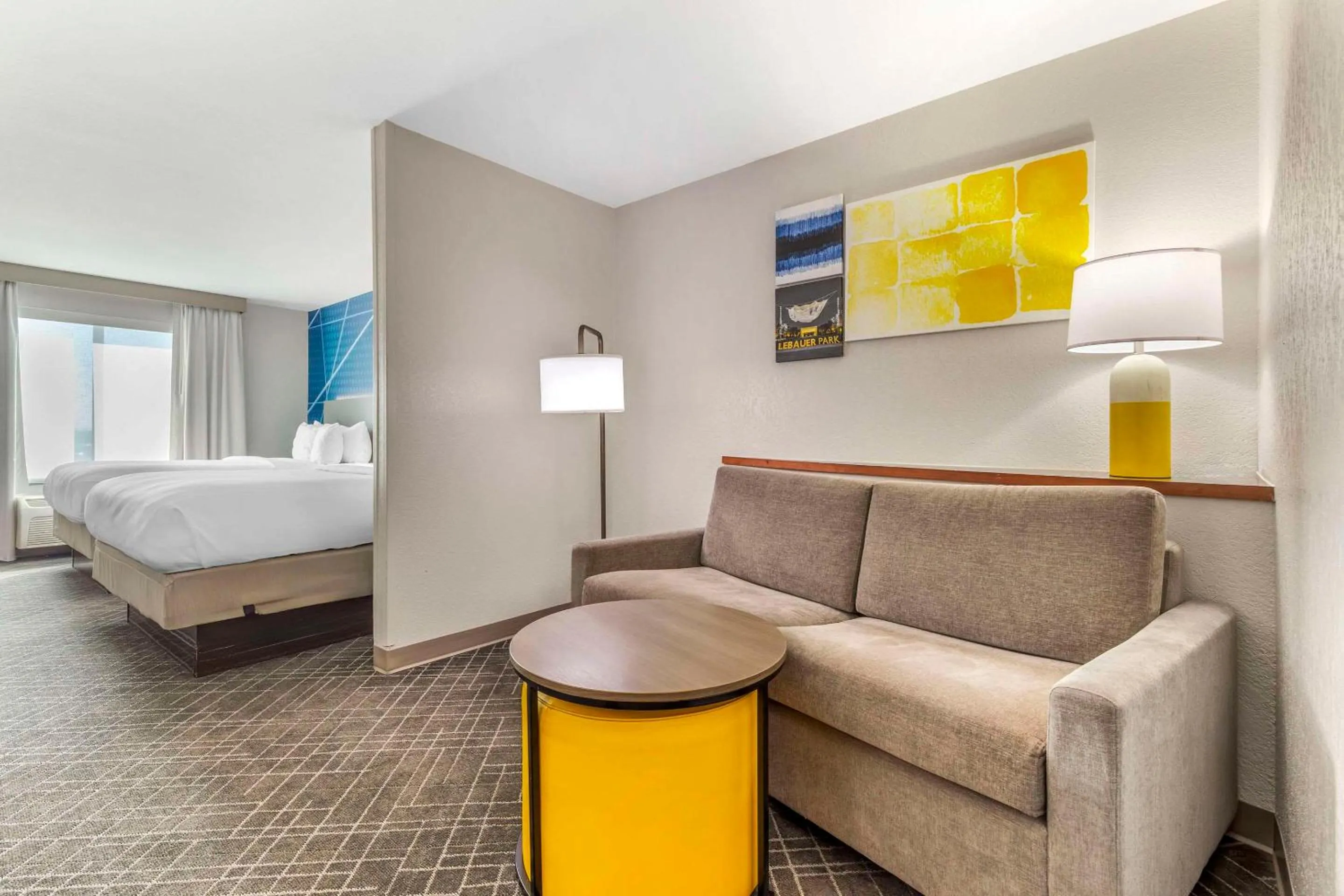 Bedroom, Bed in Comfort Suites Whitsett - Greensboro East