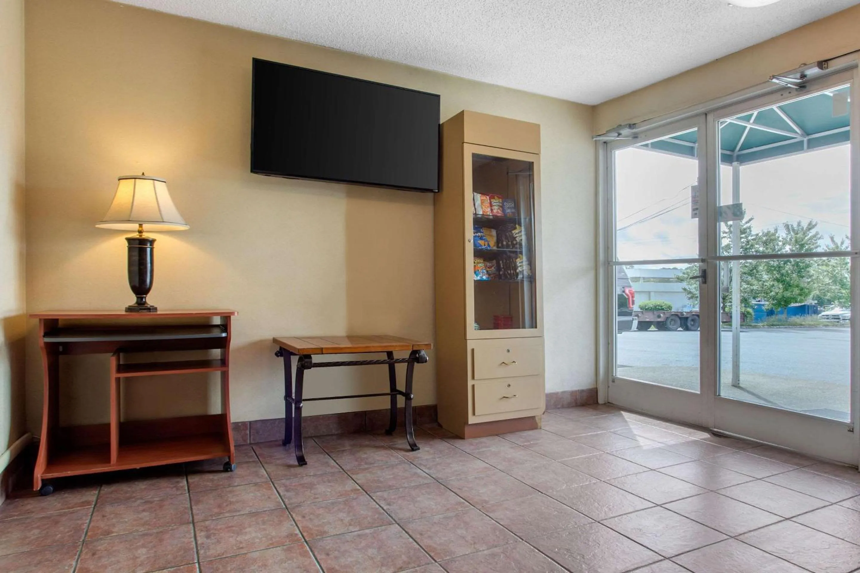 Lobby or reception in Rodeway Inn Asheville