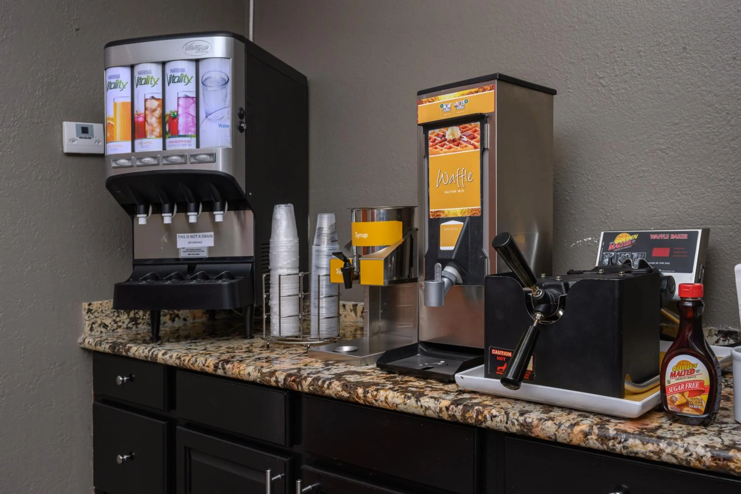 Breakfast in Quality Inn & Suites Lexington South