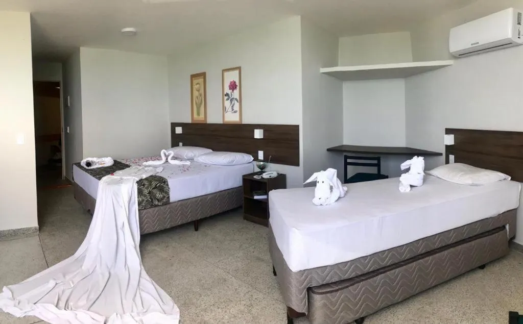 Photo of the whole room, Bed in Happy Hotel Pajuçara