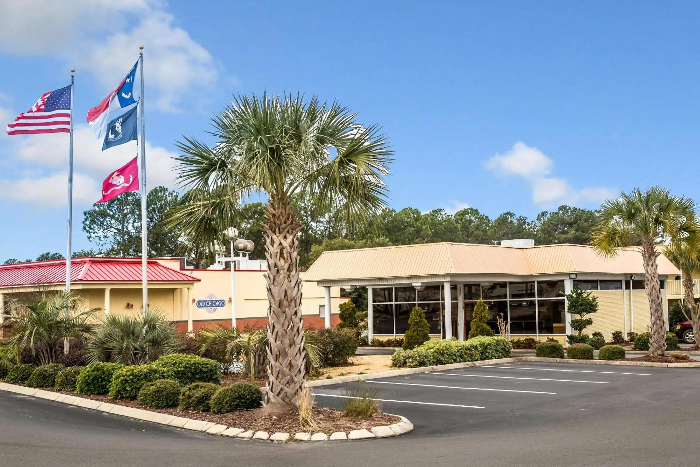 Property building in Rodeway Inn & Suites Wilmington North