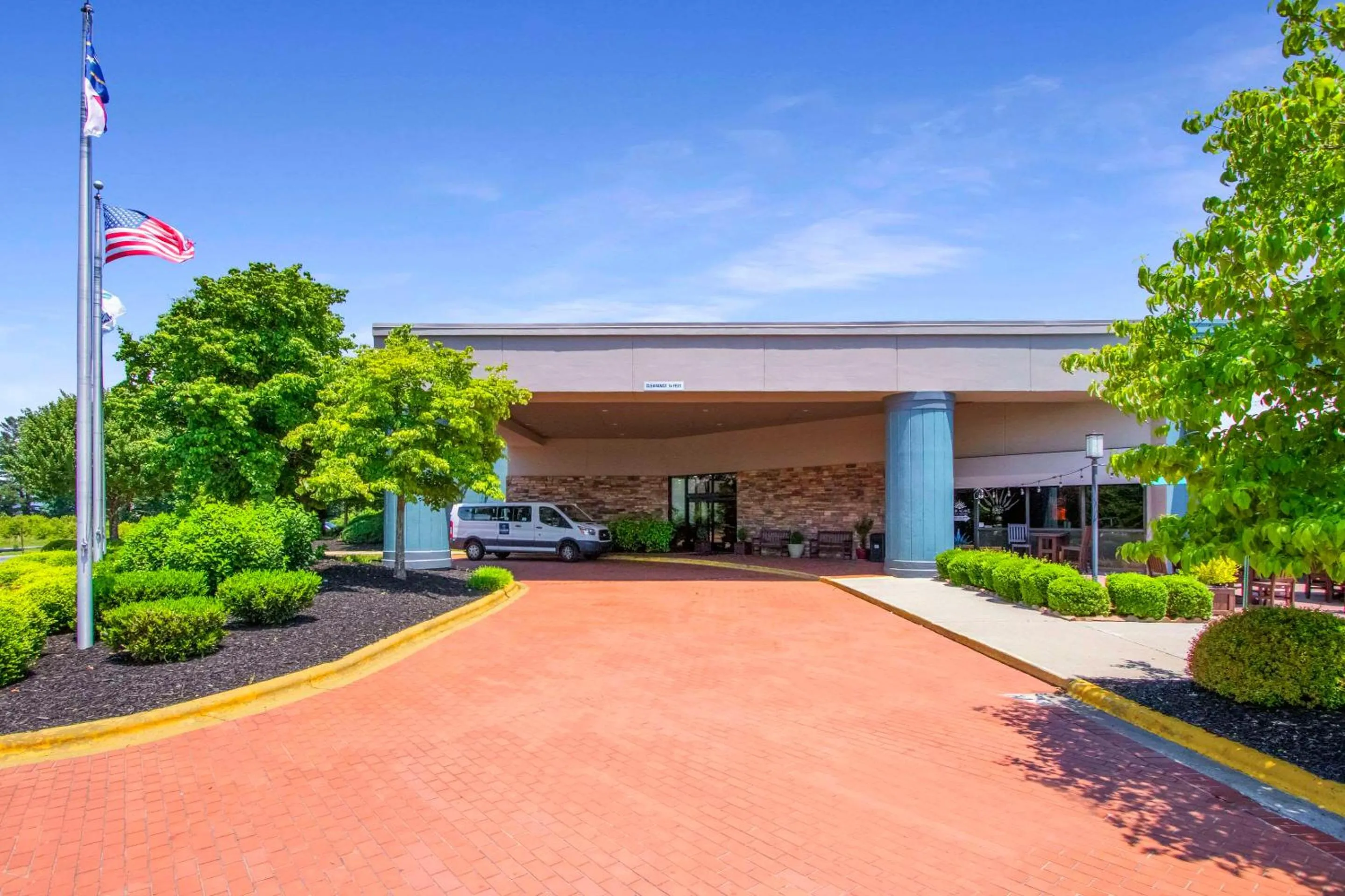 Property building in Clarion Inn Asheville Airport