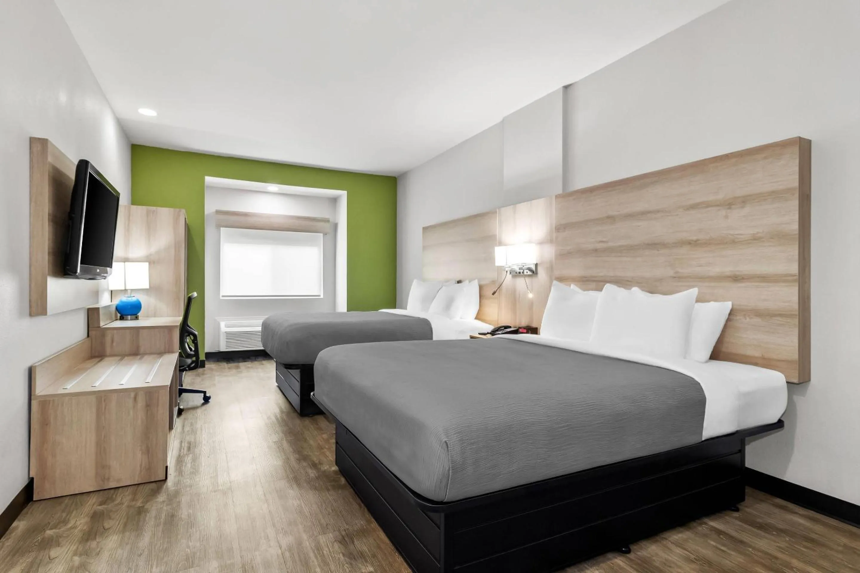 Bedroom, Bed in Quality Inn Shallotte near Ocean Isle Beach