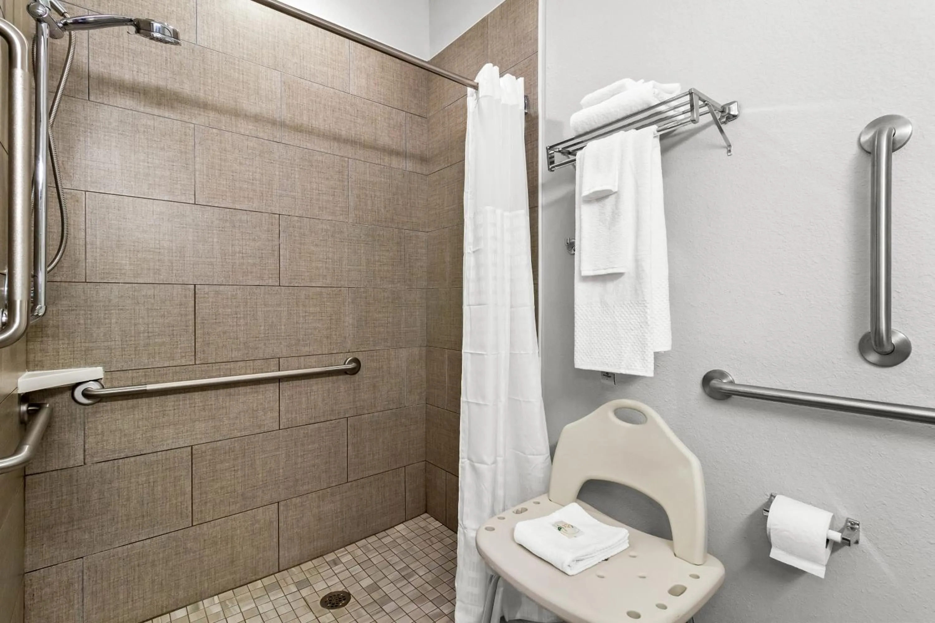 Shower in Quality Inn Shallotte near Ocean Isle Beach