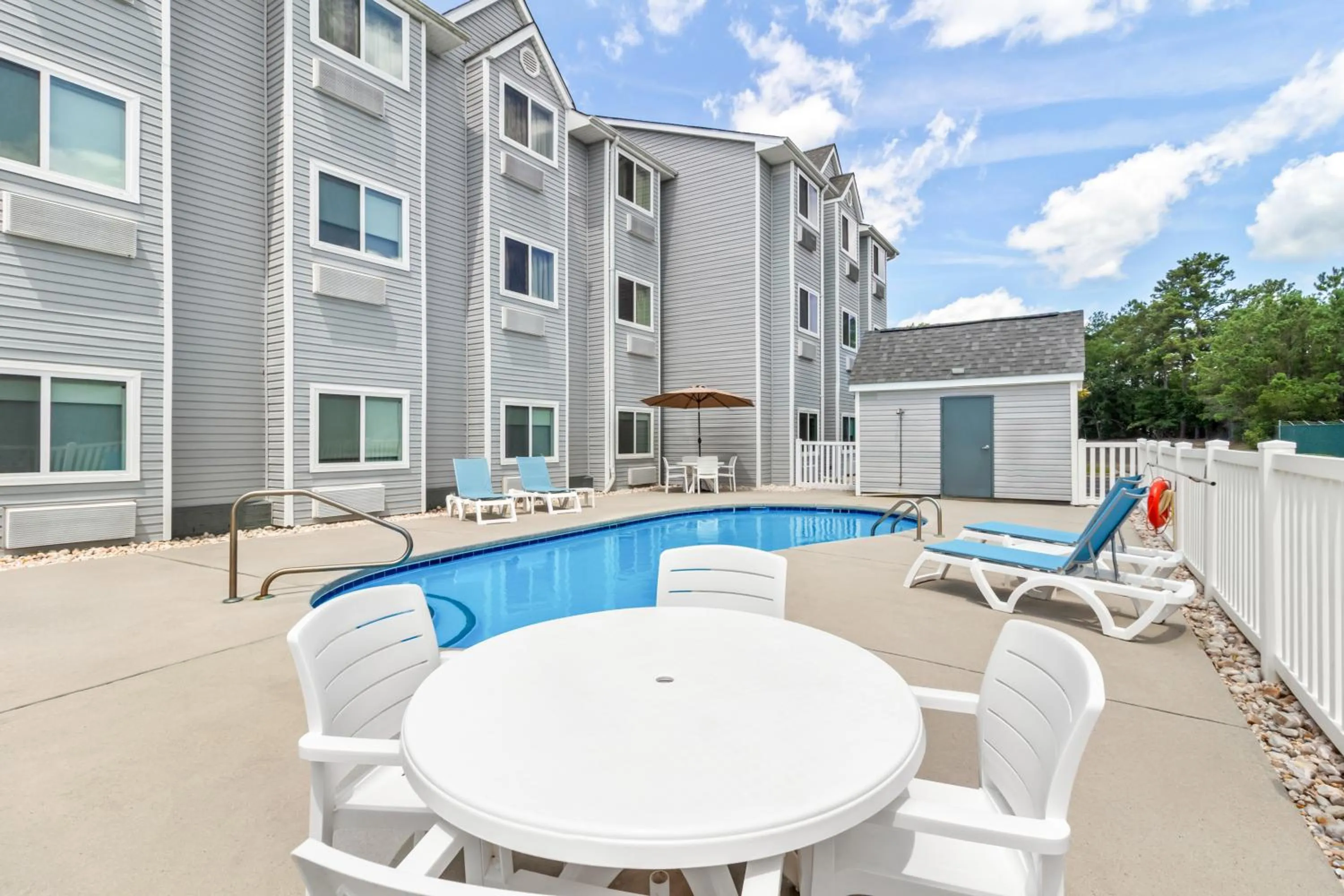 Swimming pool in Quality Inn Shallotte near Ocean Isle Beach